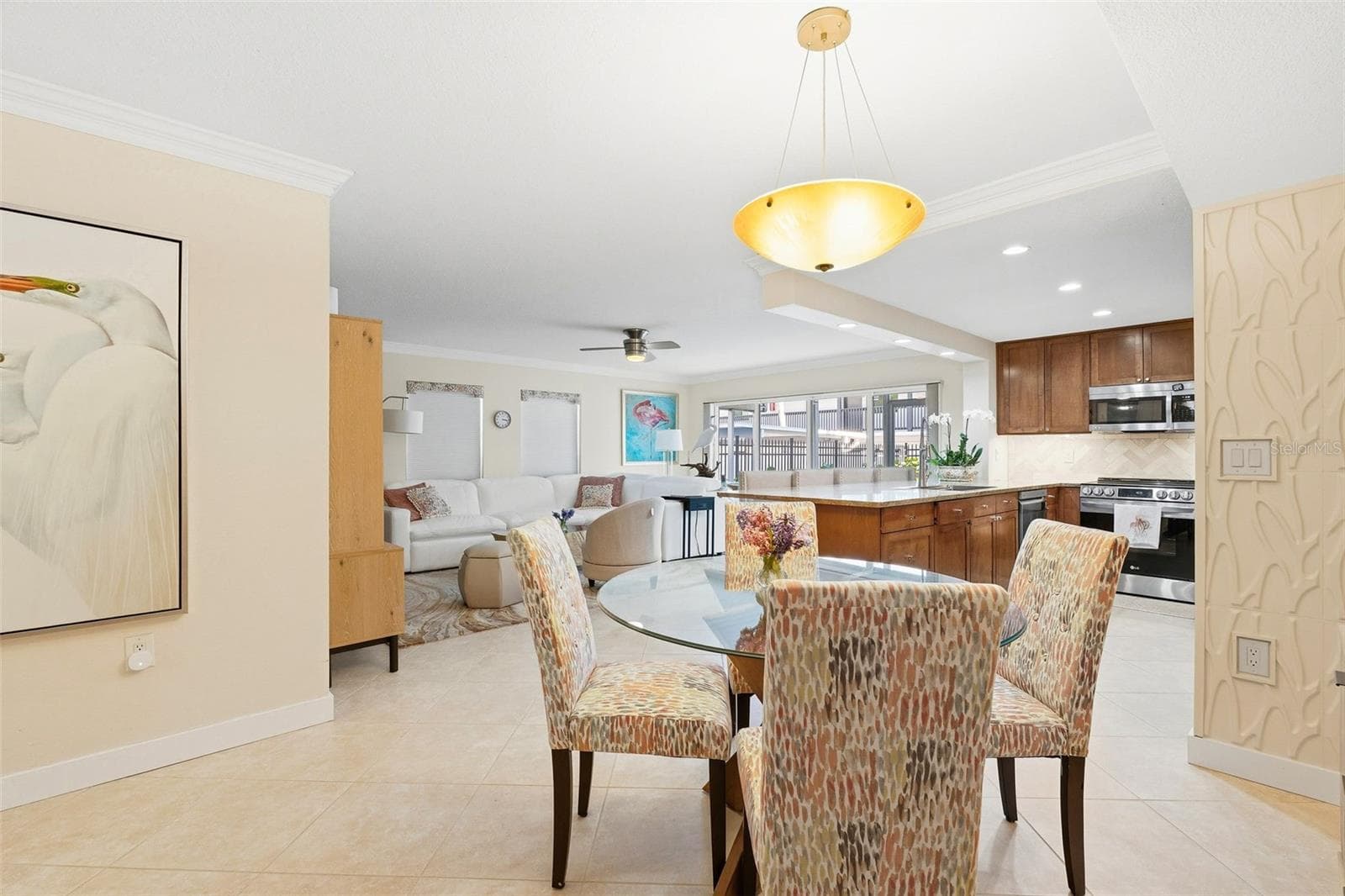 Condominium at 800 BENJAMIN FRANKLIN DR #110, SARASOTA, photo 10 of 36