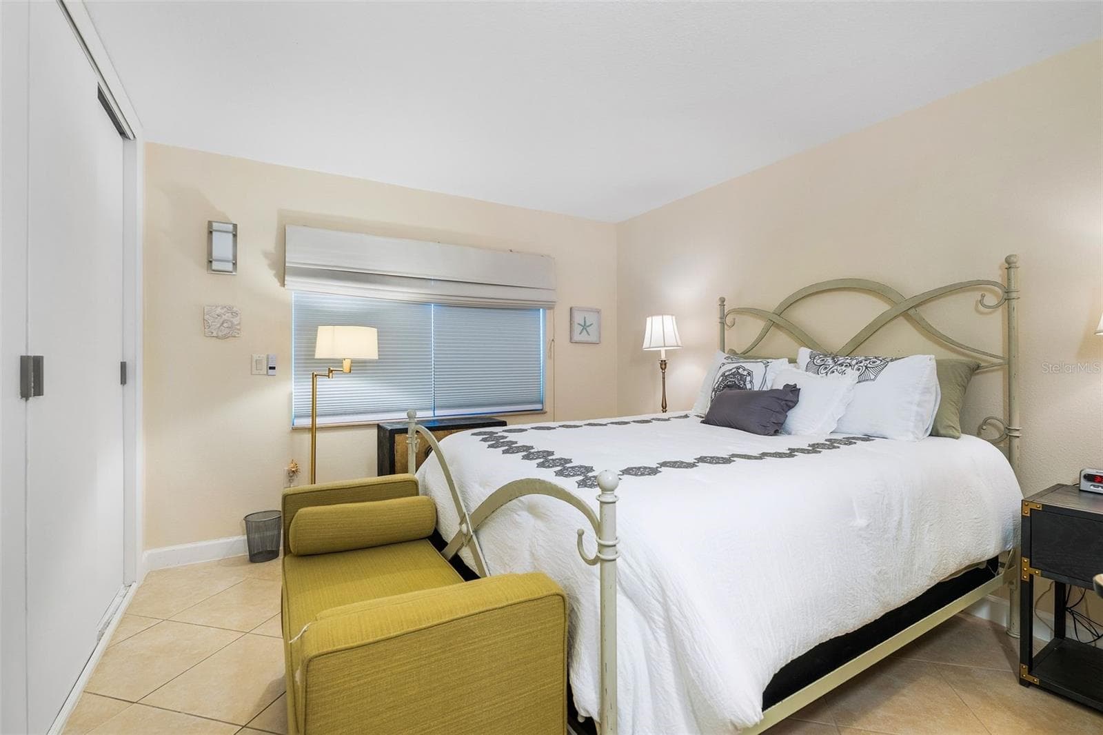 Condominium at 800 BENJAMIN FRANKLIN DR #110, SARASOTA, photo 18 of 36
