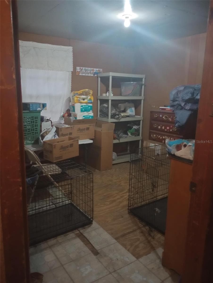 Third bedroom - 14016 N. HWY 301, THONOTOSASSA