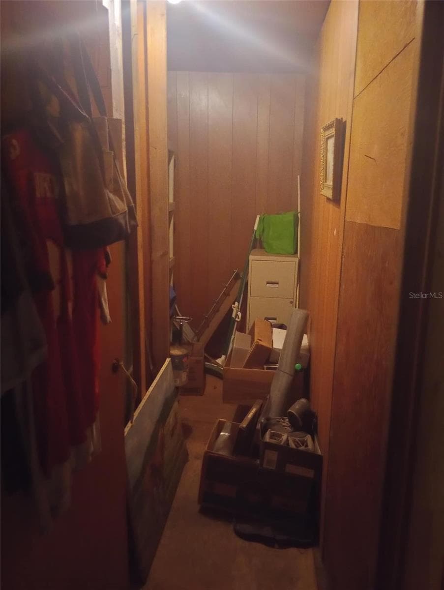 Mech room with storage - 14016 N. HWY 301, THONOTOSASSA