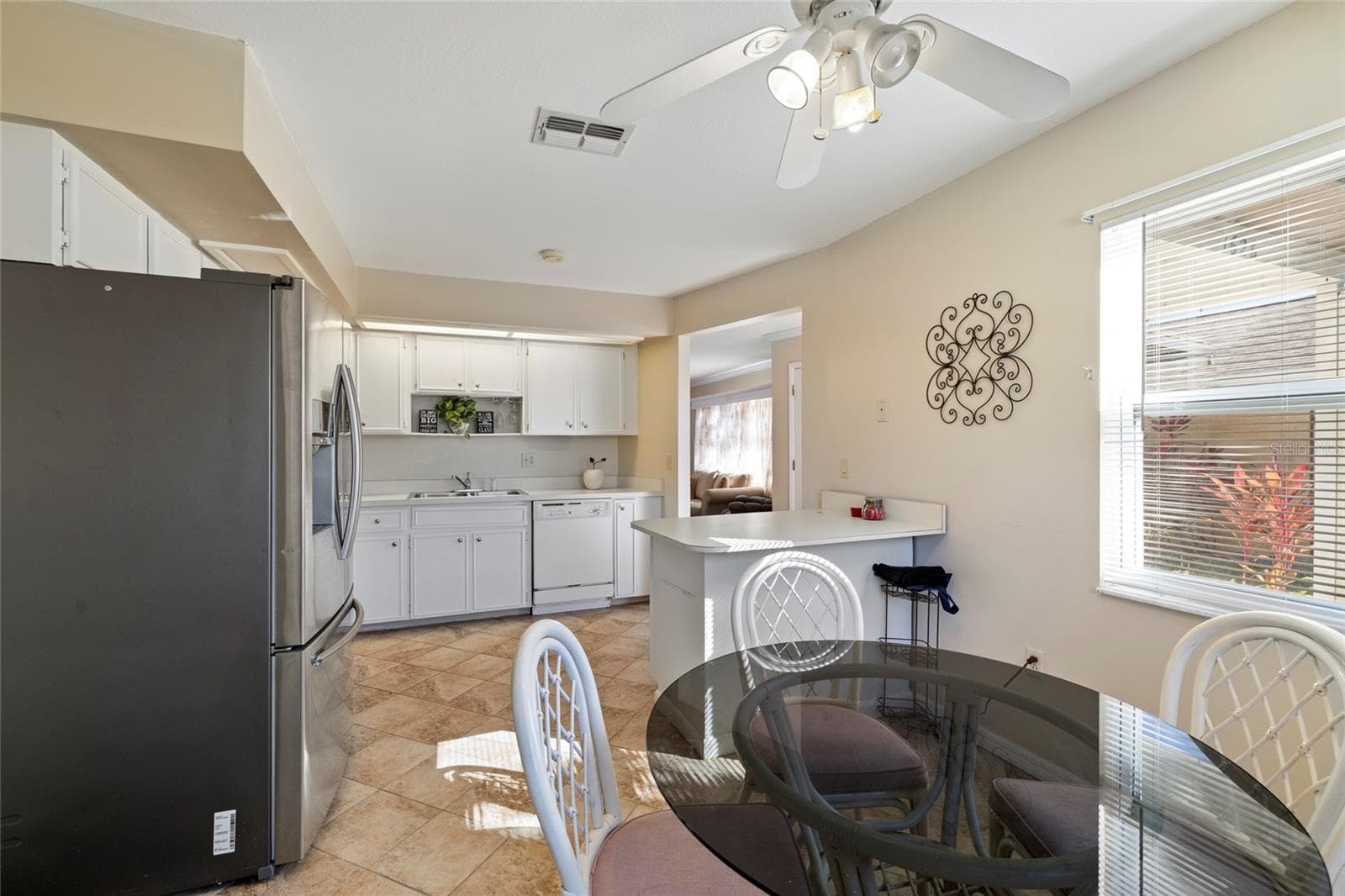 Eat in Kitchen - 1626 WILLOW RUN, SEBRING
