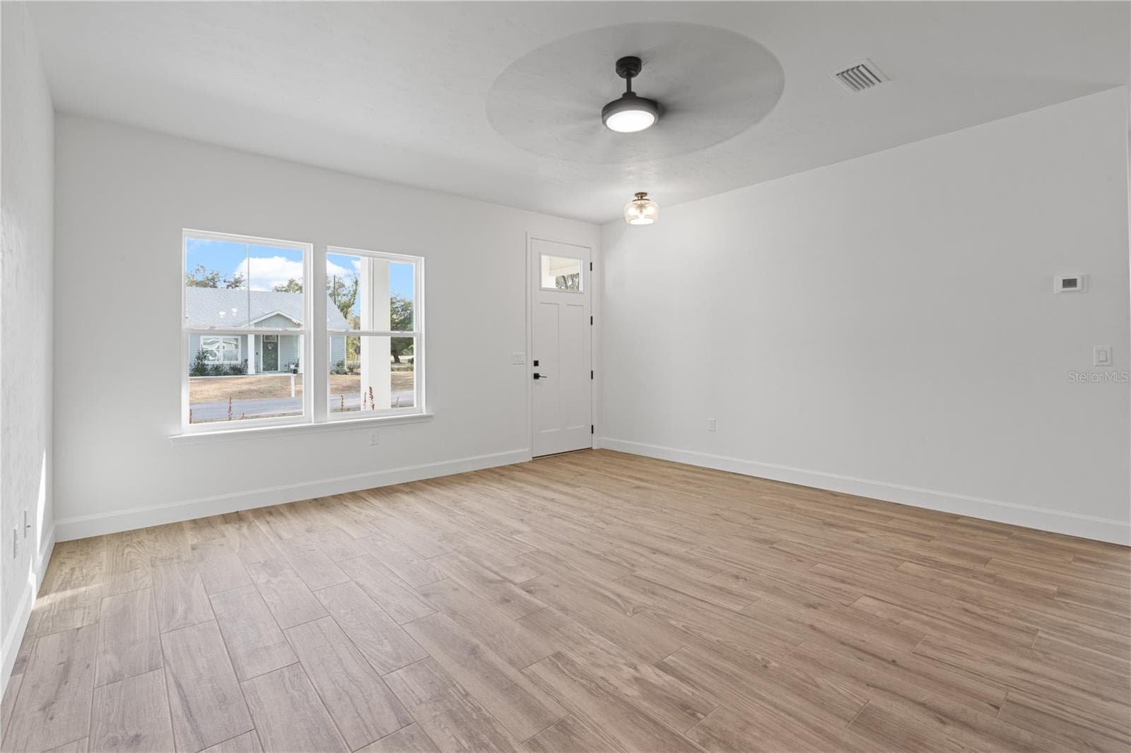 Single Family Residence at 601 FISHER DR, BRONSON, photo 3 of 32