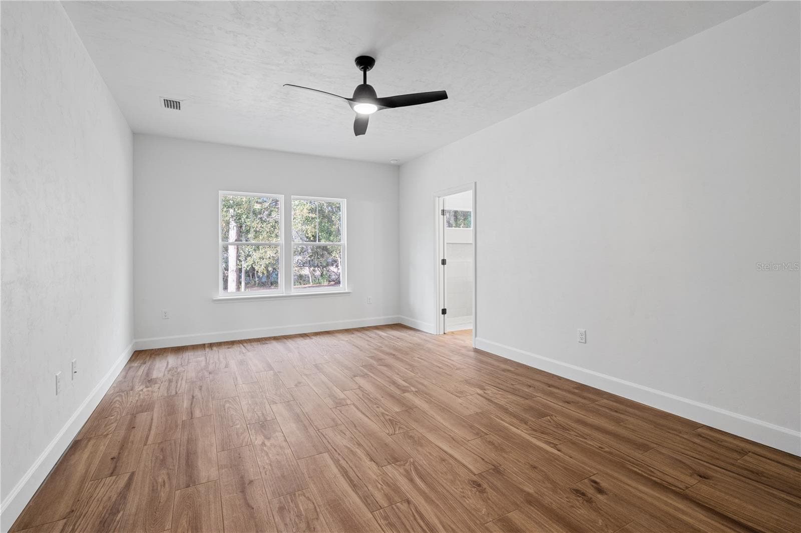 Single Family Residence at 601 FISHER DR, BRONSON, photo 11 of 32