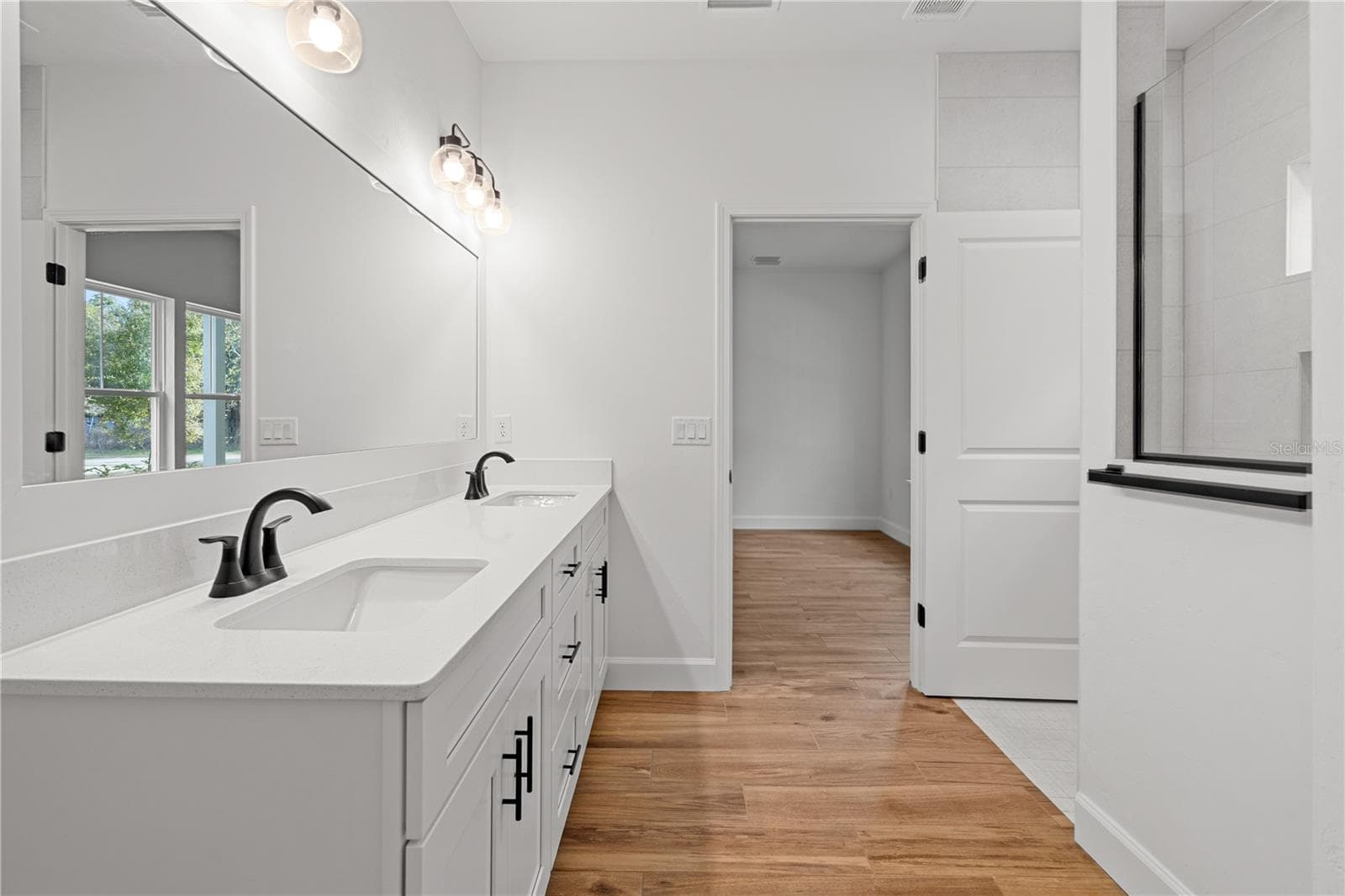 Single Family Residence at 601 FISHER DR, BRONSON, photo 16 of 32