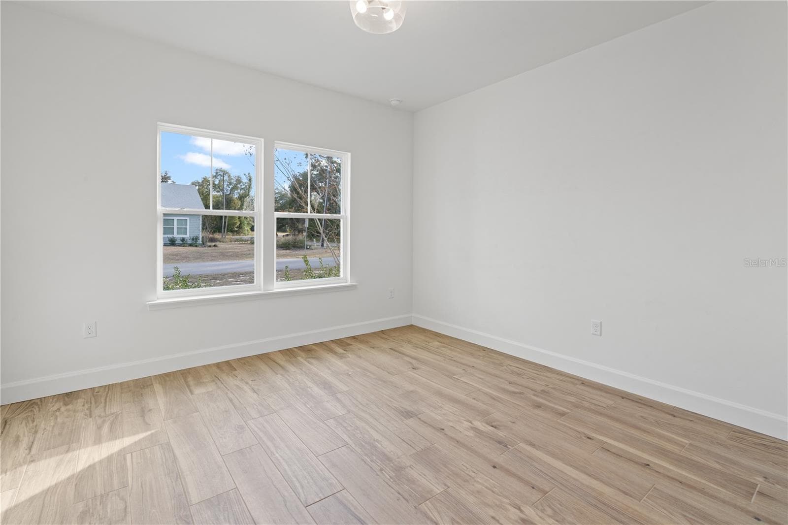 Single Family Residence at 601 FISHER DR, BRONSON, photo 17 of 32