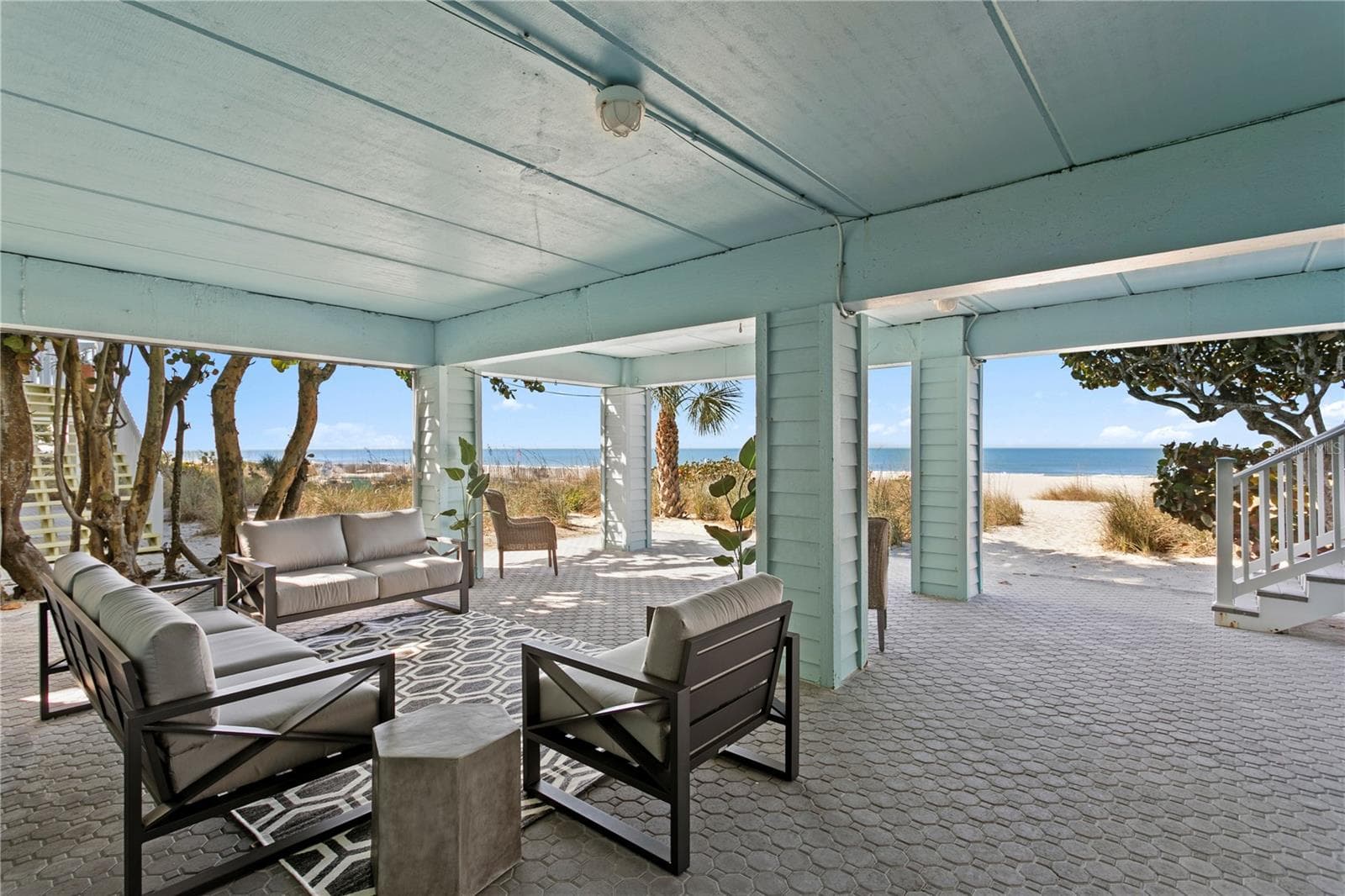 Single Family Residence at 20060 GULF BLVD, INDIAN SHORES, photo 18 of 103