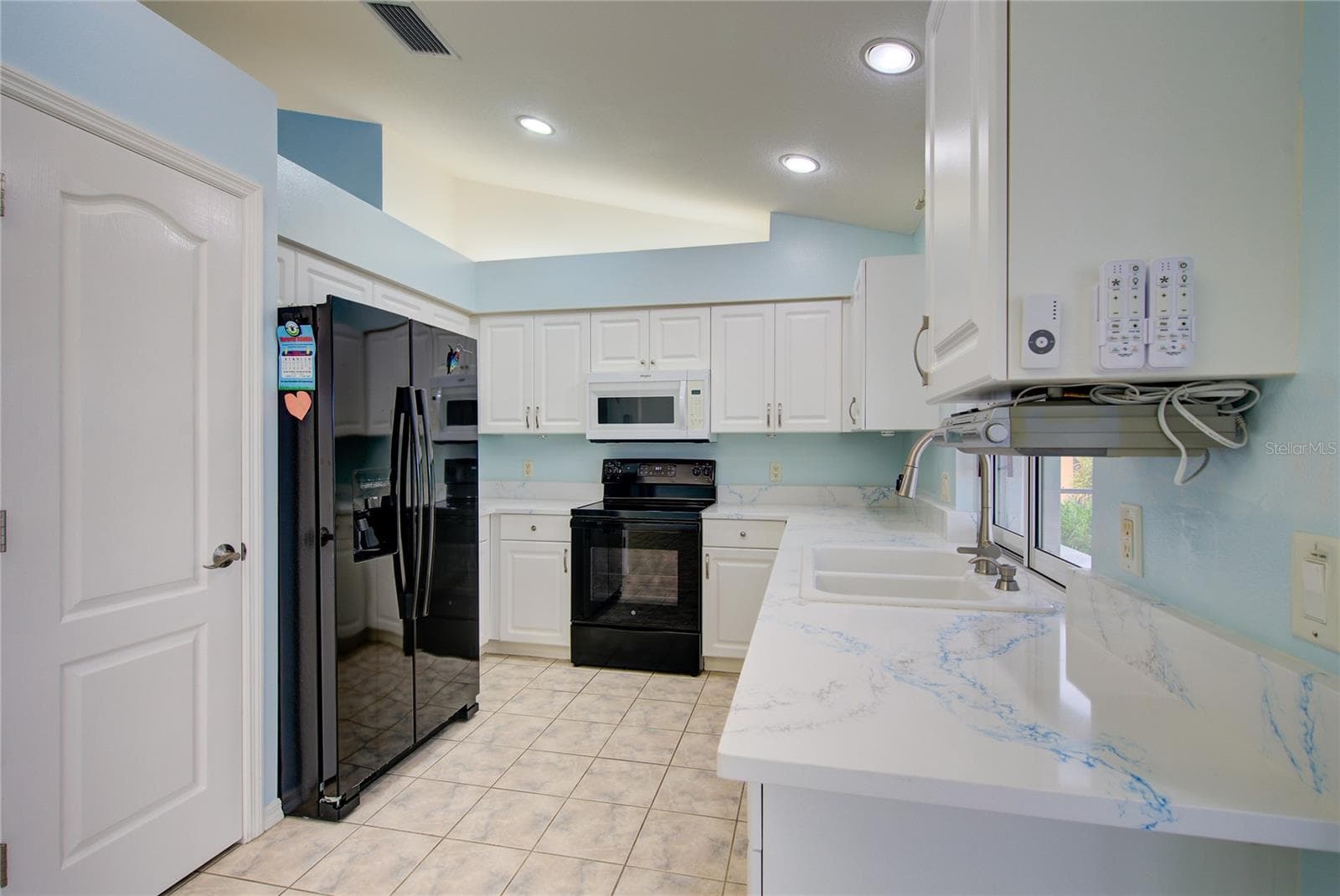 Single Family Residence at 2803 SW 34TH TER, CAPE CORAL, photo 14 of 62