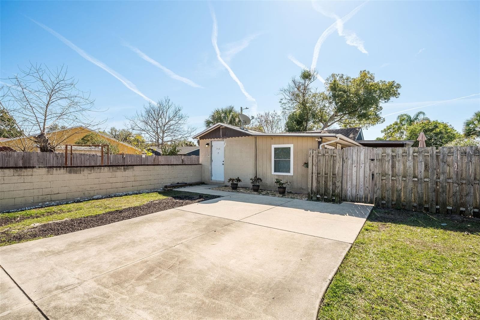 Unit 712 Unit - 708 N SAINT CLAIR ABRAMS AVE, TAVARES