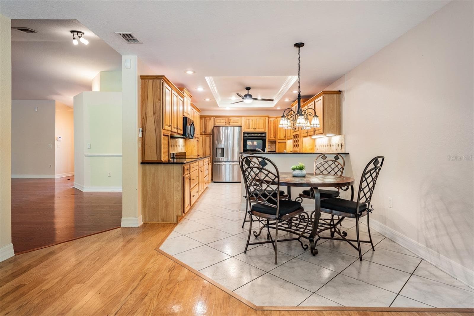 Single Family Residence at 10133 COLLAR DR, SAN ANTONIO, photo 4 of 99