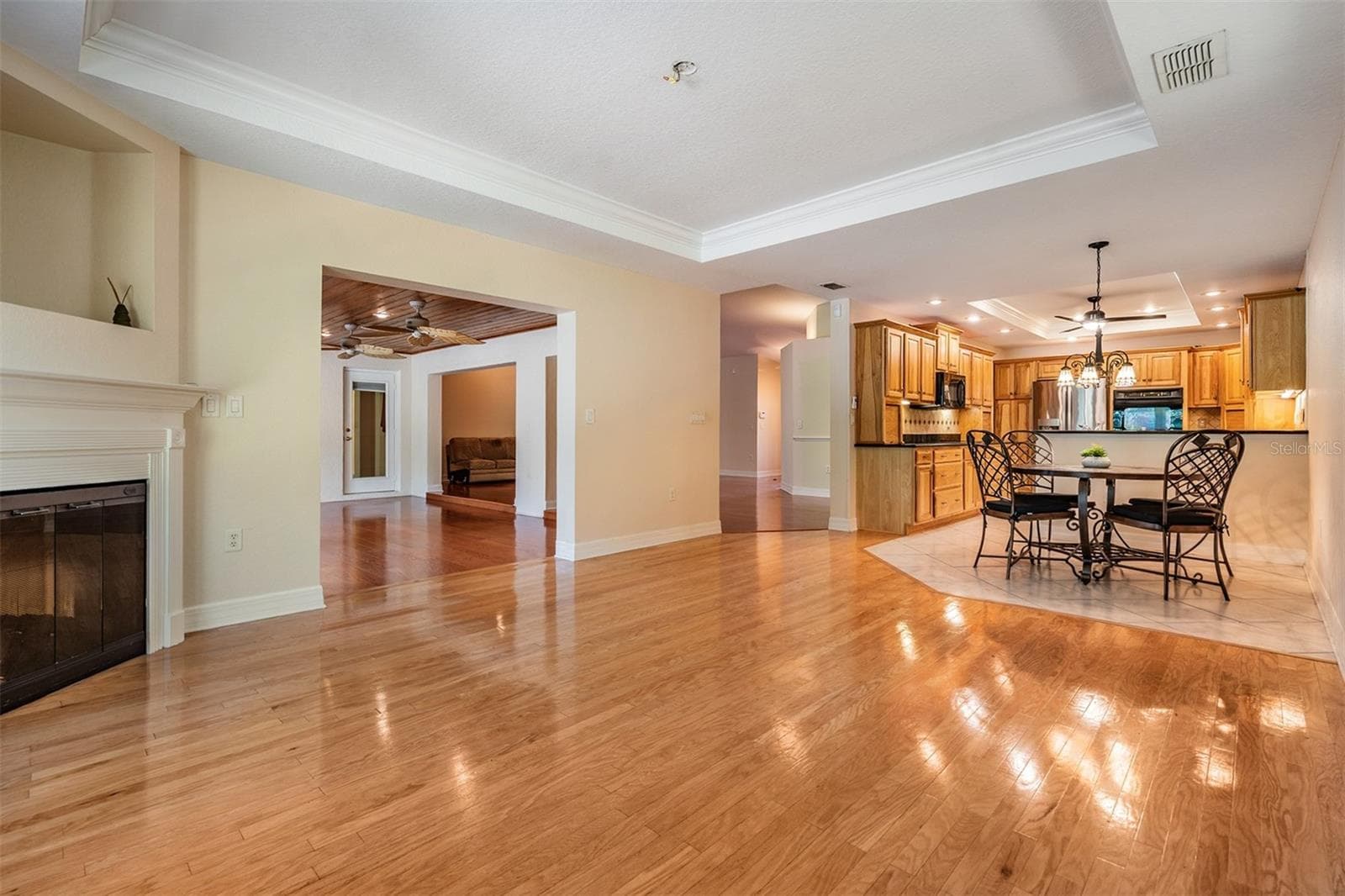 Single Family Residence at 10133 COLLAR DR, SAN ANTONIO, photo 12 of 99