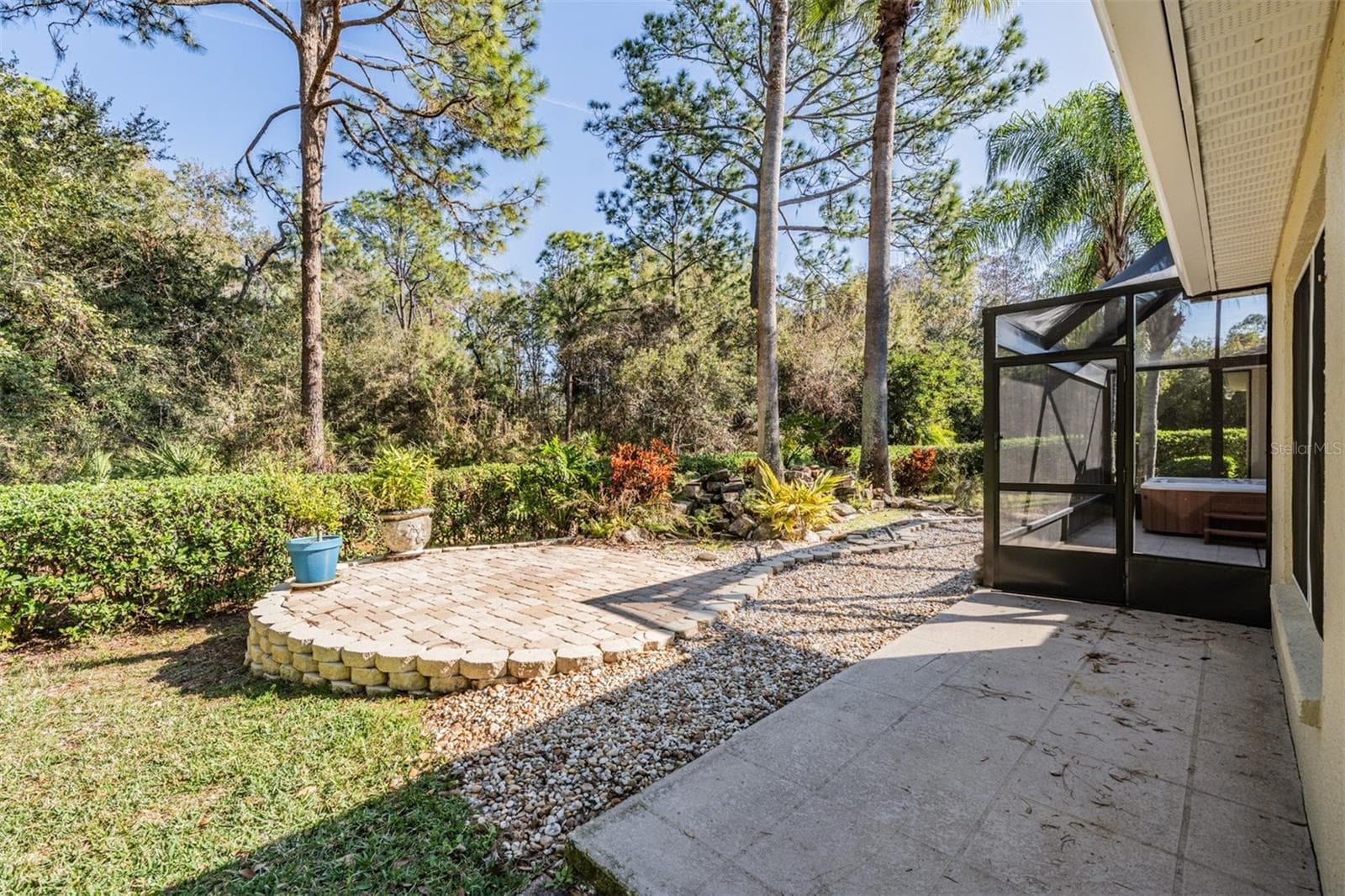 Back open patio and Paver area for firepit or seating area! - 10133 COLLAR DR, SAN ANTONIO