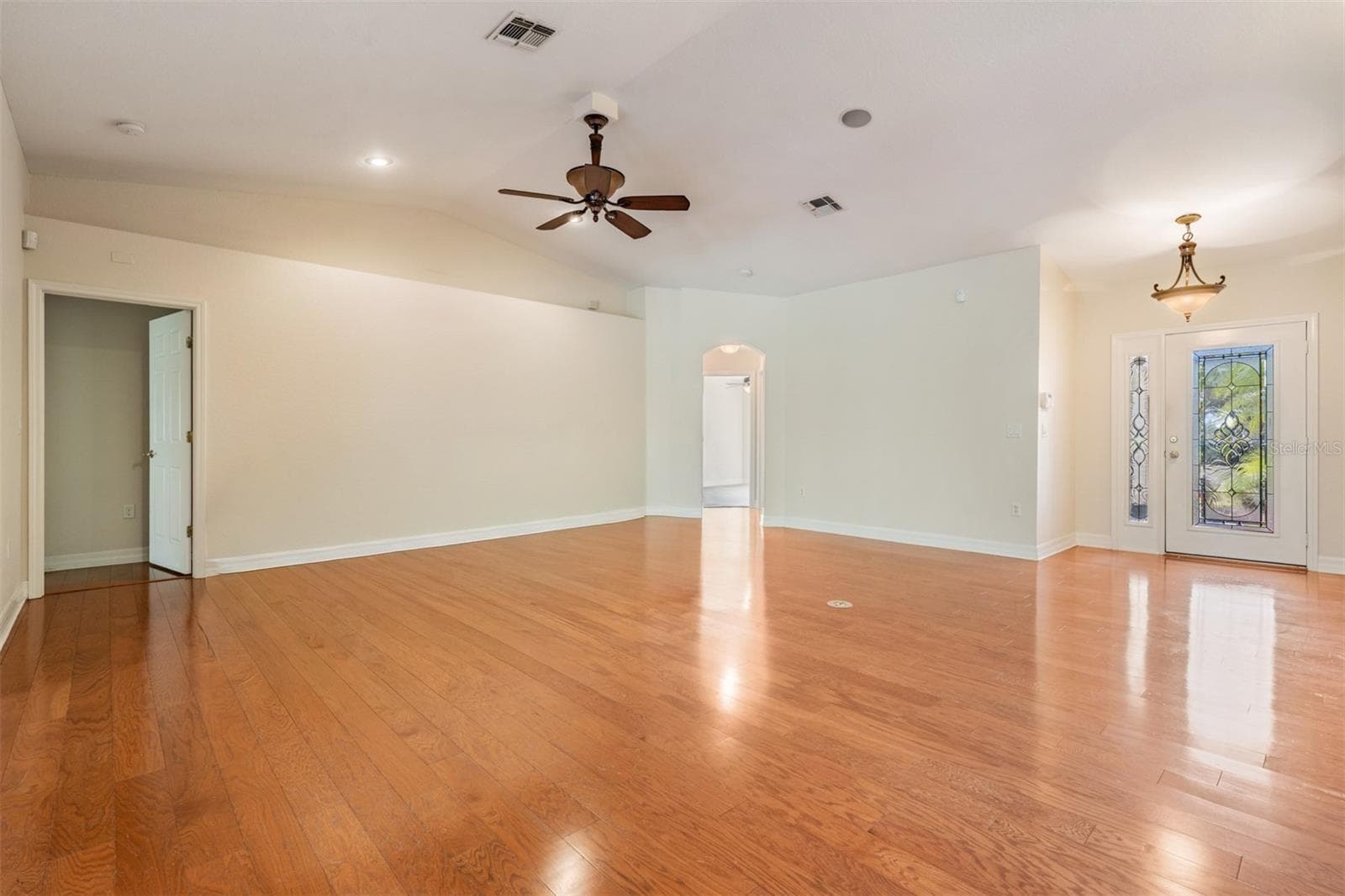 Single Family Residence at 10133 COLLAR DR, SAN ANTONIO, photo 31 of 99