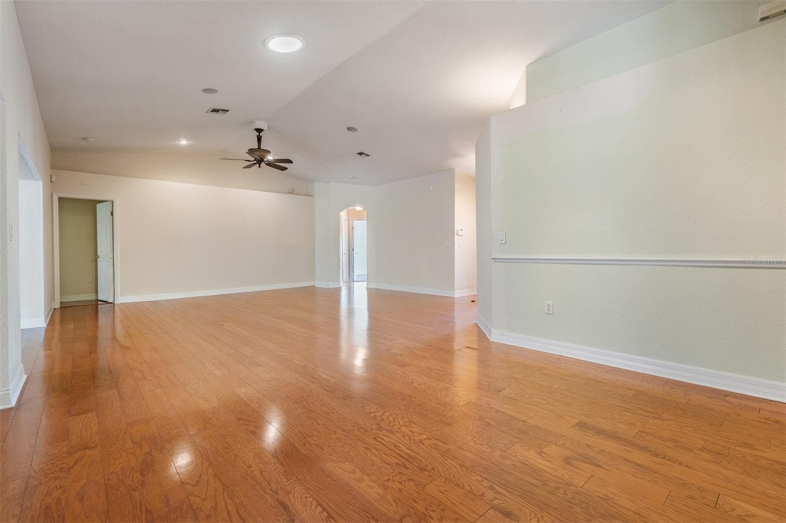 Single Family Residence at 10133 COLLAR DR, SAN ANTONIO, photo 37 of 99