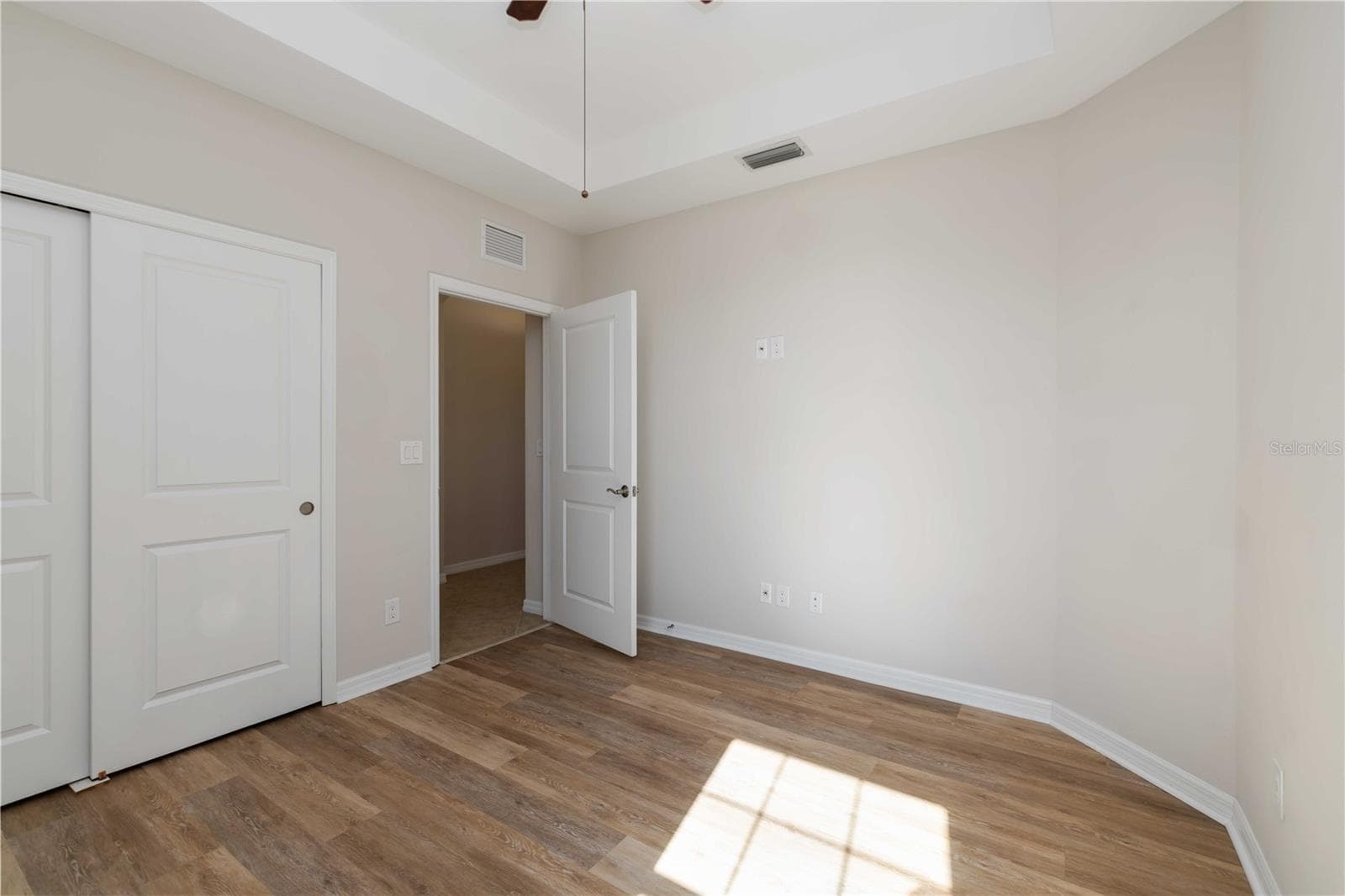 Guest bedroom 1 - 1264 RIVERSCAPE ST #B, BRADENTON