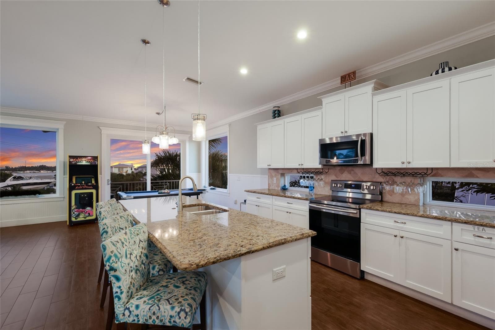 Single Family Residence at 206 CHURCH AVE, BRADENTON BEACH, photo 20 of 99
