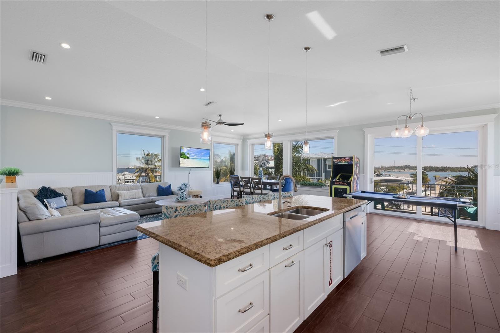 Single Family Residence at 206 CHURCH AVE, BRADENTON BEACH, photo 81 of 99