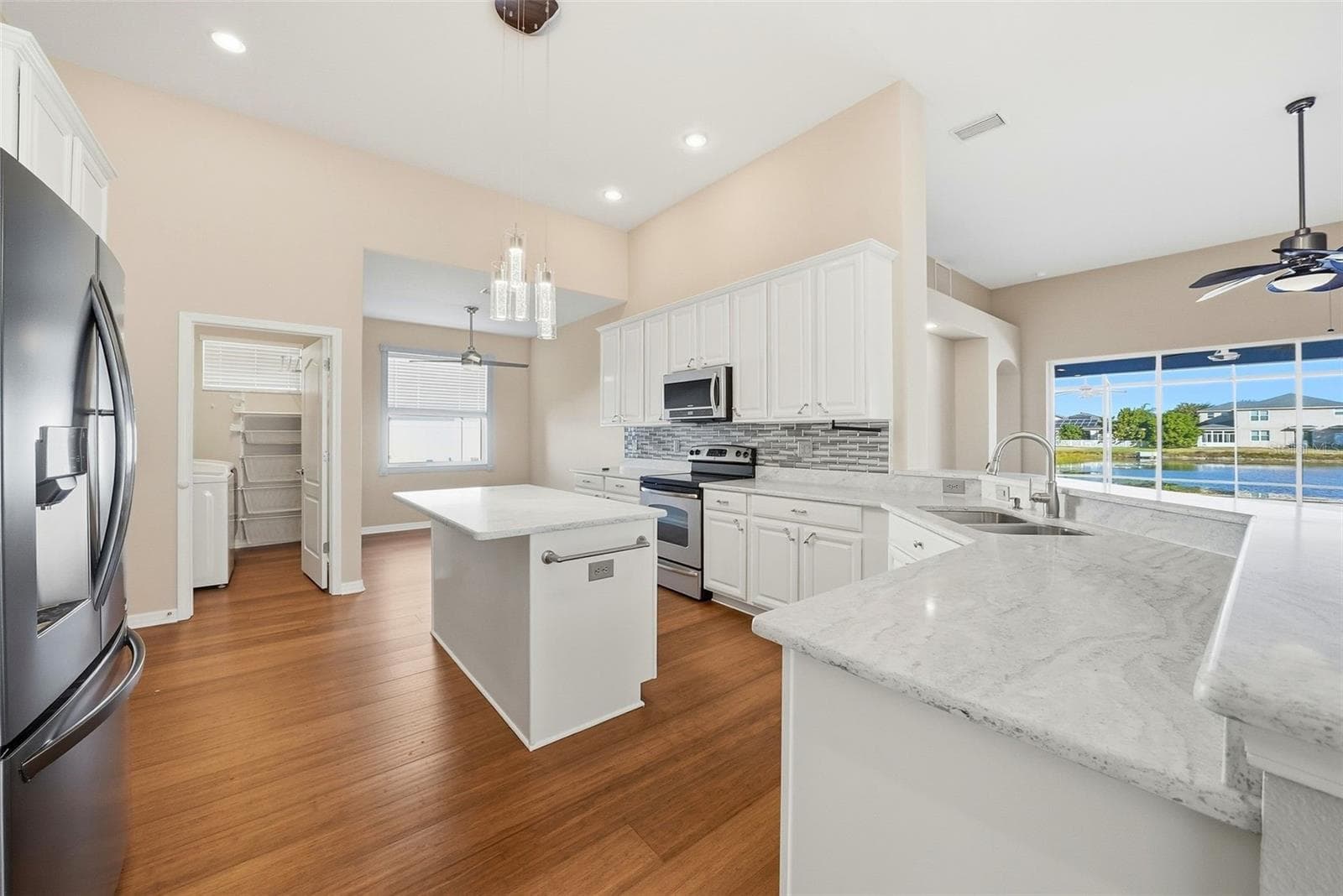 Single Family Residence at 13230 GRAHAM YARDEN DR, RIVERVIEW, photo 7 of 41