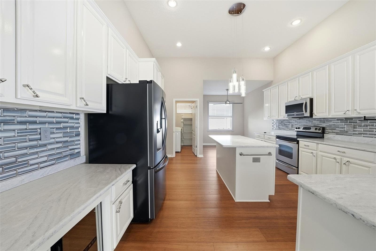 Single Family Residence at 13230 GRAHAM YARDEN DR, RIVERVIEW, photo 11 of 41