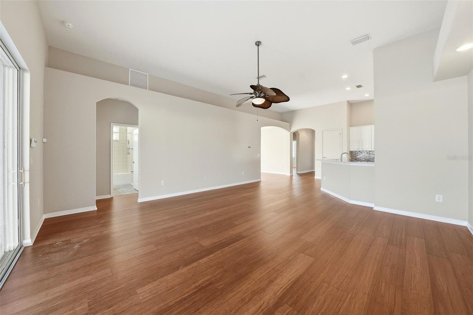Single Family Residence at 13230 GRAHAM YARDEN DR, RIVERVIEW, photo 17 of 41