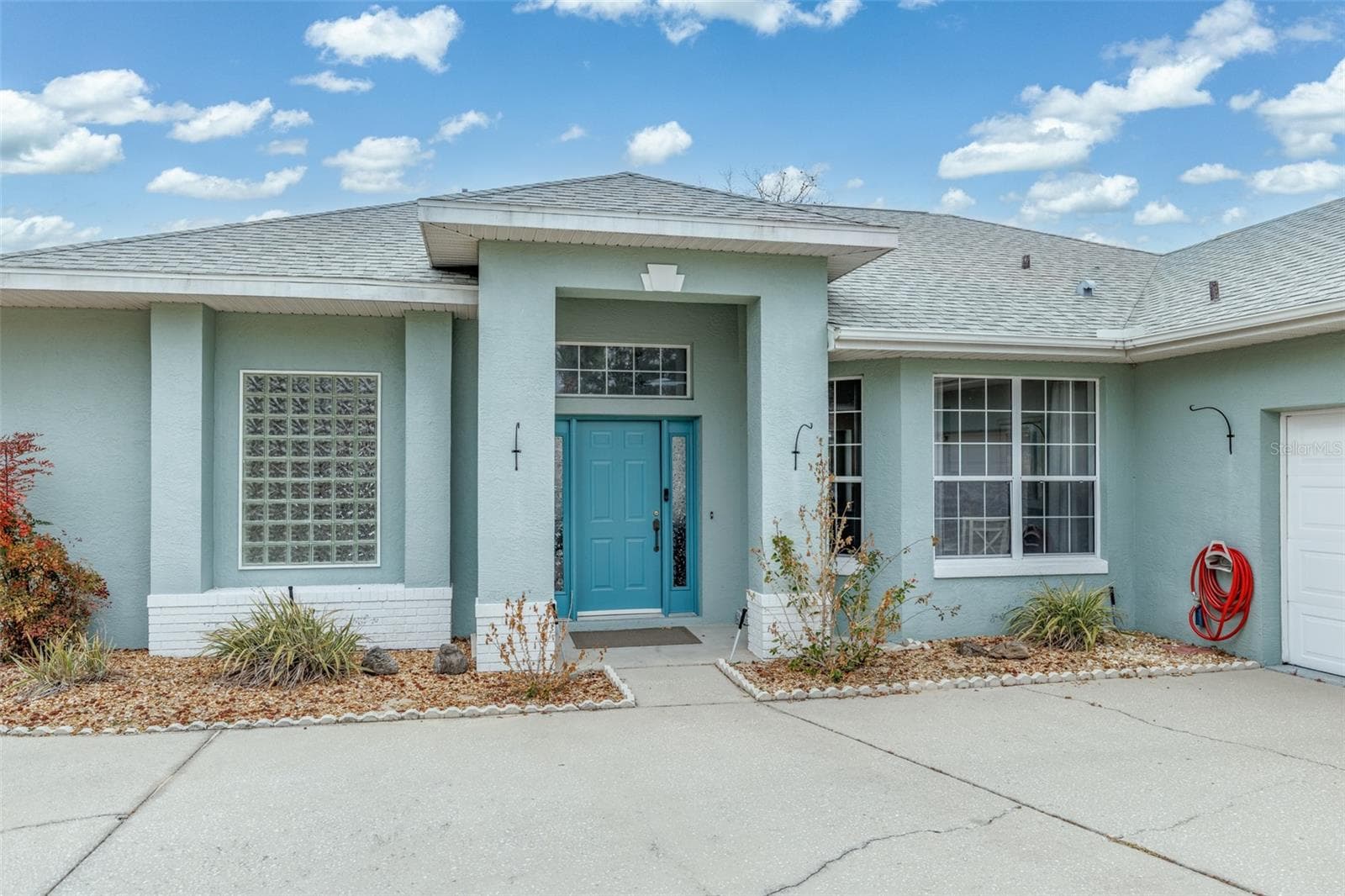Single Family Residence at 4740 N CRESTLINE DR, BEVERLY HILLS, photo 4 of 44