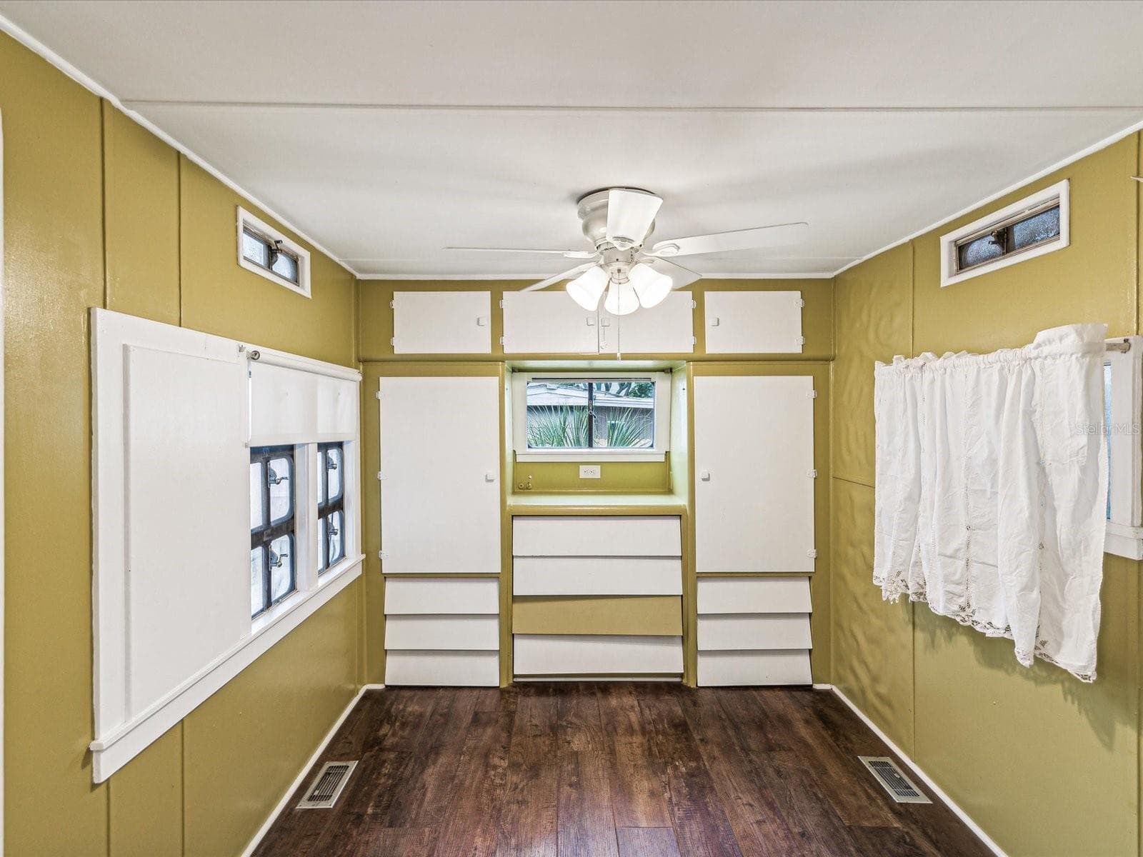 Mobile Home at 1940 SHADY COVE DR, HOLIDAY, photo 17 of 27