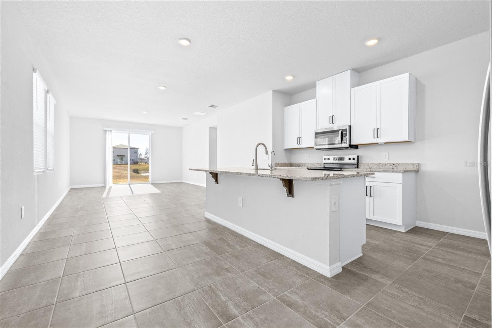 Single Family Residence at 2707 VIRGINIA PINE DR, BARTOW, photo 6 of 64