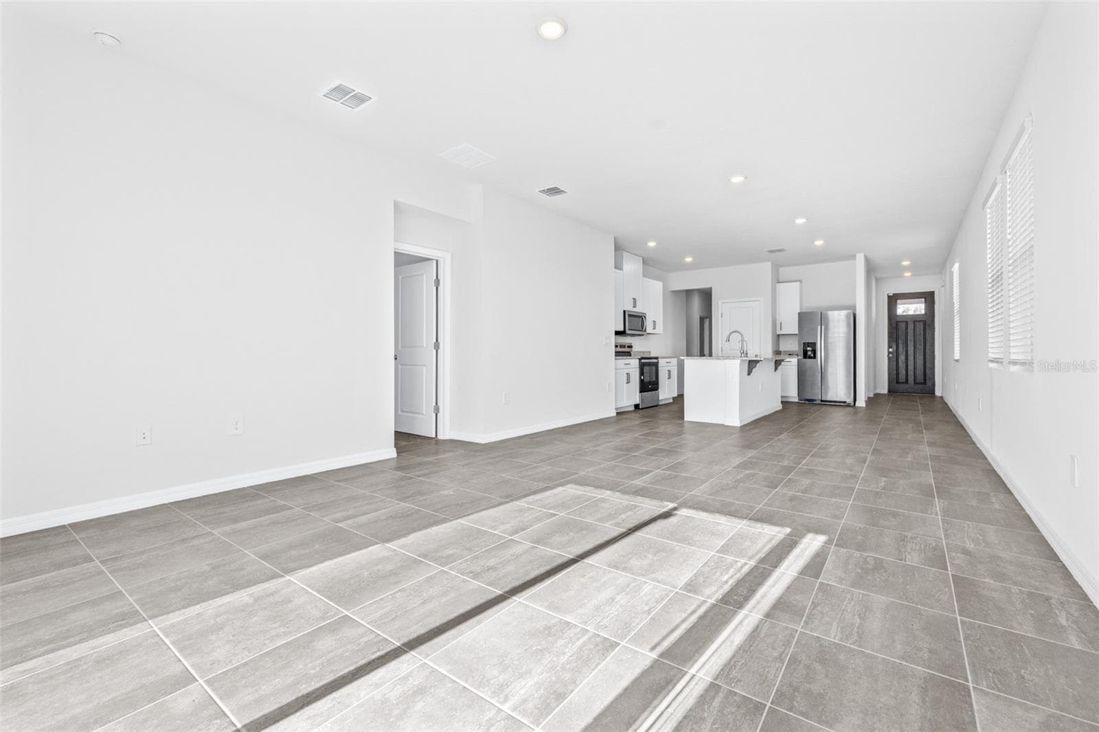 Single Family Residence at 2707 VIRGINIA PINE DR, BARTOW, photo 12 of 64