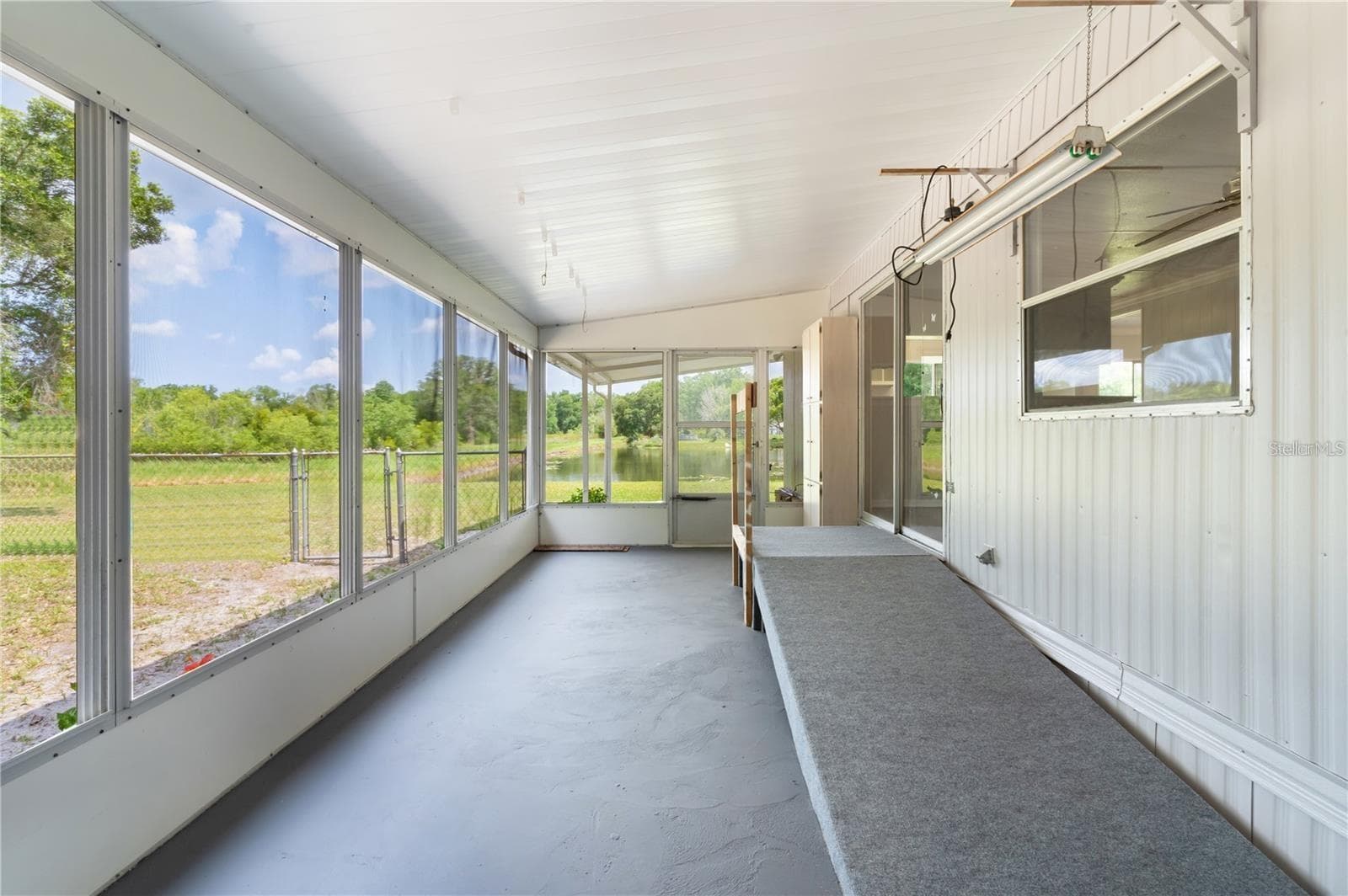Manufactured Home at 302 IVANHOE CIR, LADY LAKE, photo 25 of 32