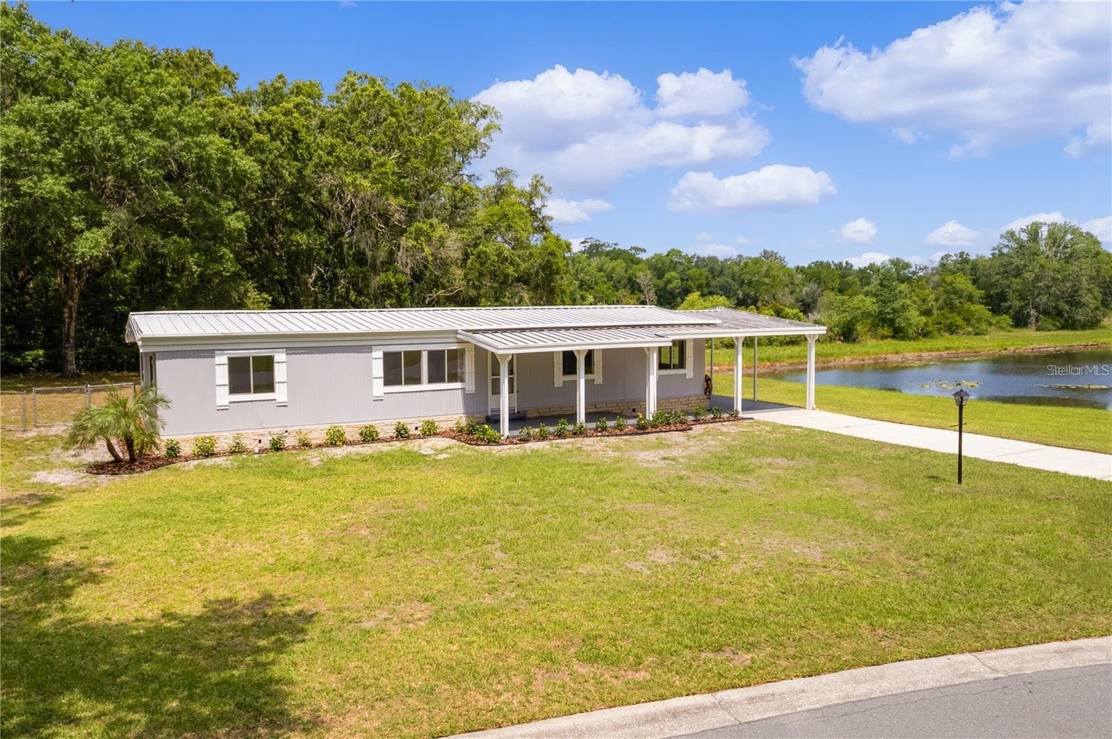 Manufactured Home at 302 IVANHOE CIR, LADY LAKE, photo 32 of 32