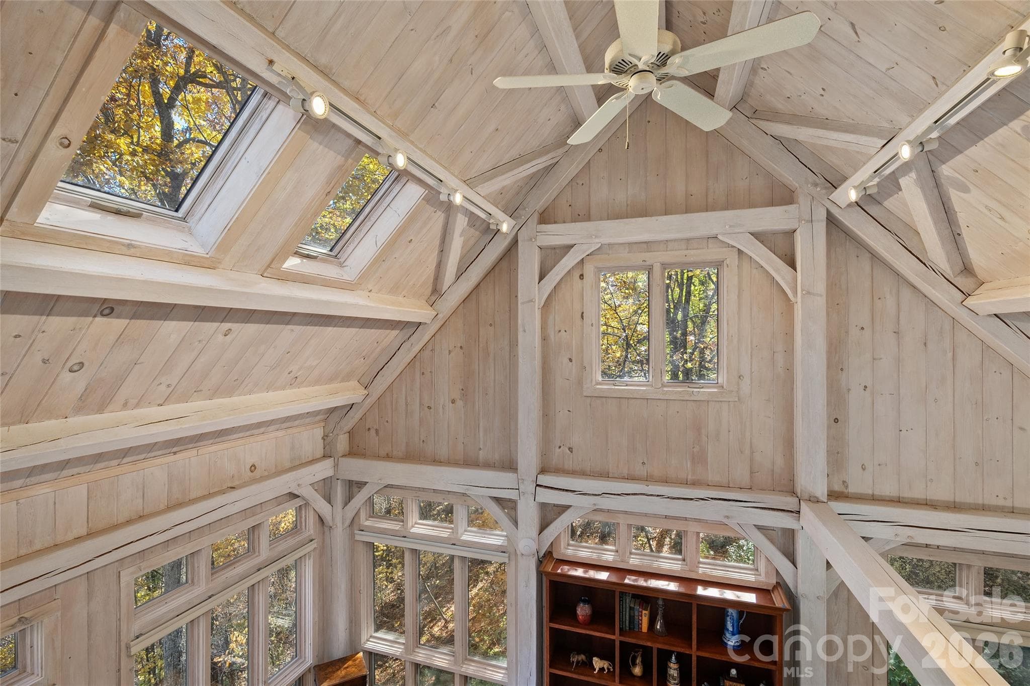 Single Family Residence at 33 Great Aspen Way, Black Mountain, photo 25 of 48