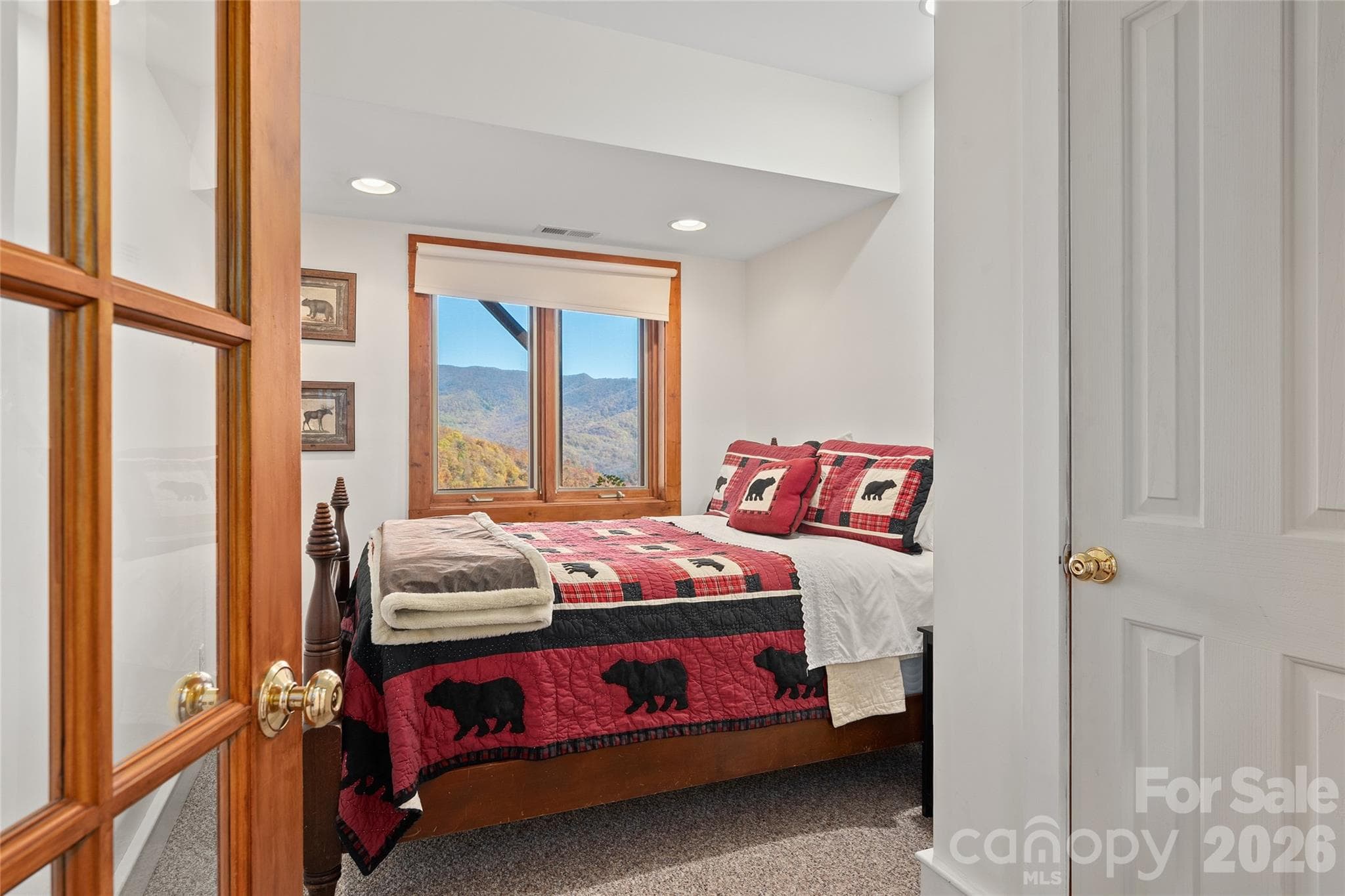 Single Family Residence at 33 Great Aspen Way, Black Mountain, photo 32 of 48