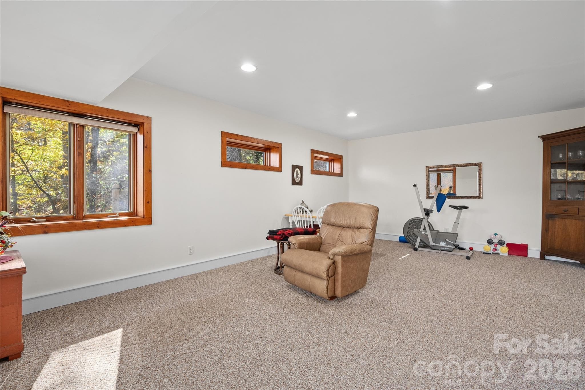 Single Family Residence at 33 Great Aspen Way, Black Mountain, photo 35 of 48