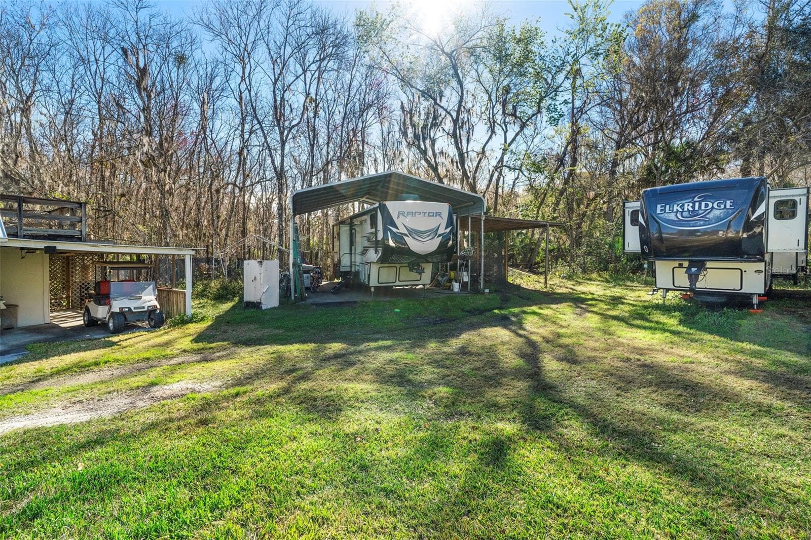 RV parking and hook up - 3080 RAGIS RD, EDGEWATER