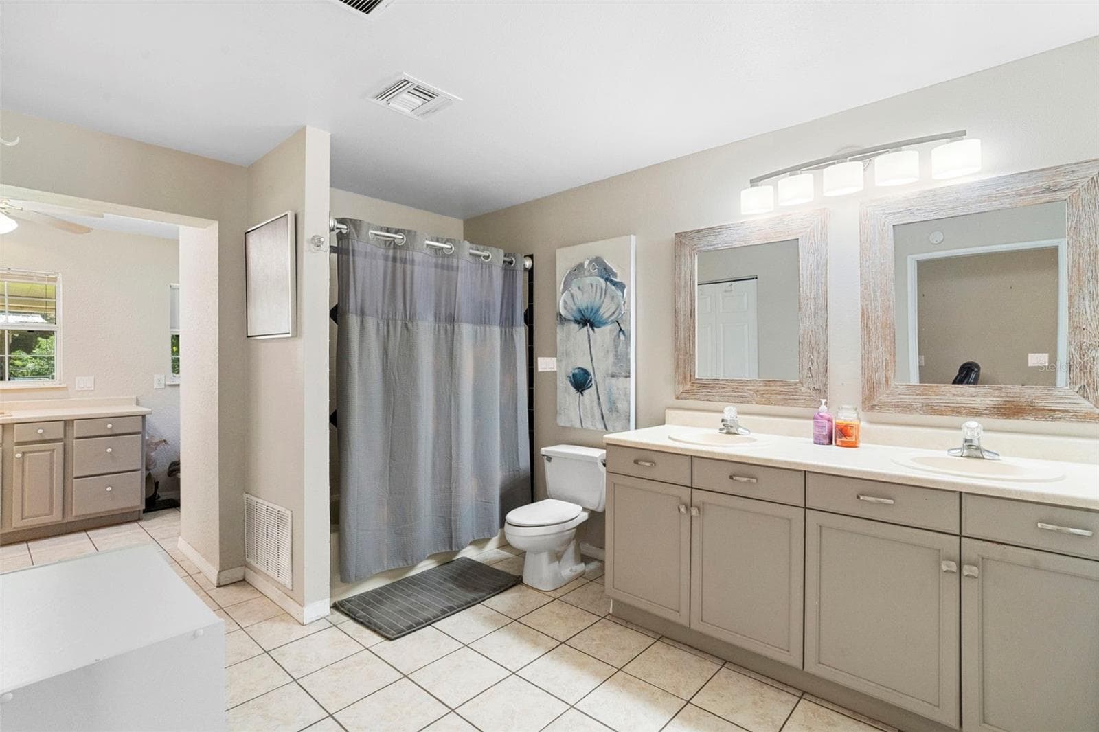 Primary Bathroom - 3080 RAGIS RD, EDGEWATER