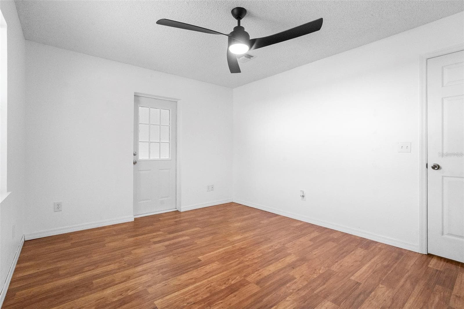 bedroom 2 - 3080 RAGIS RD, EDGEWATER