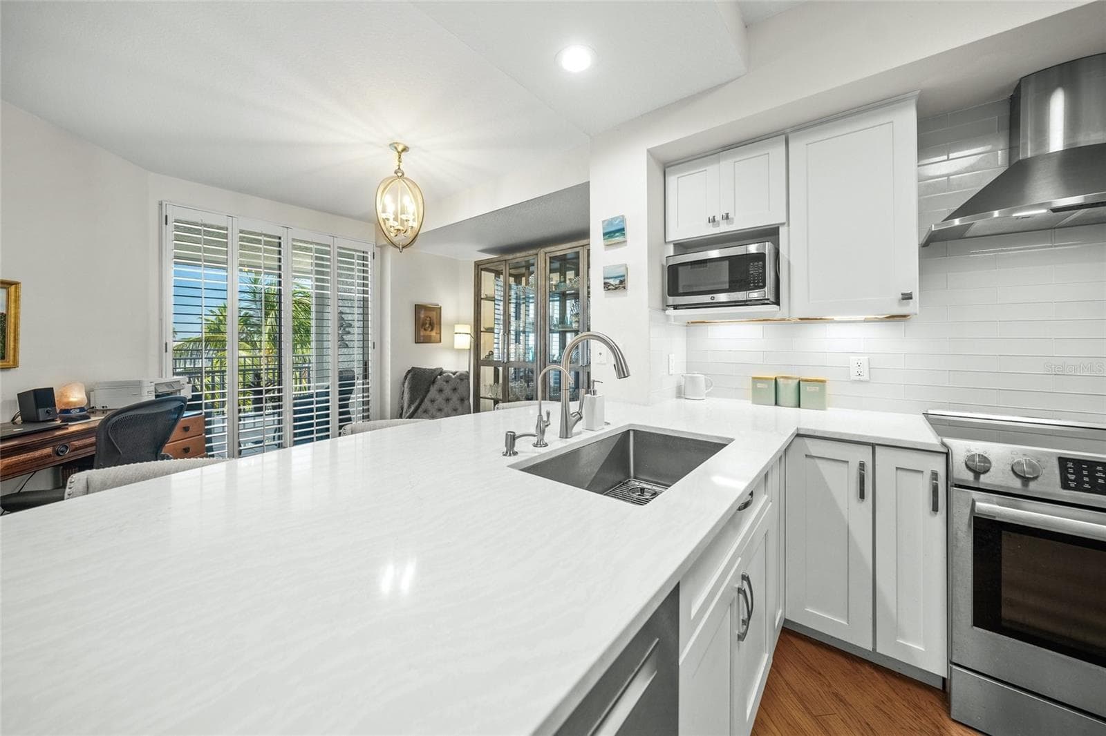Condominium at 1260 DOLPHIN BAY WAY #403, SARASOTA, photo 13 of 76