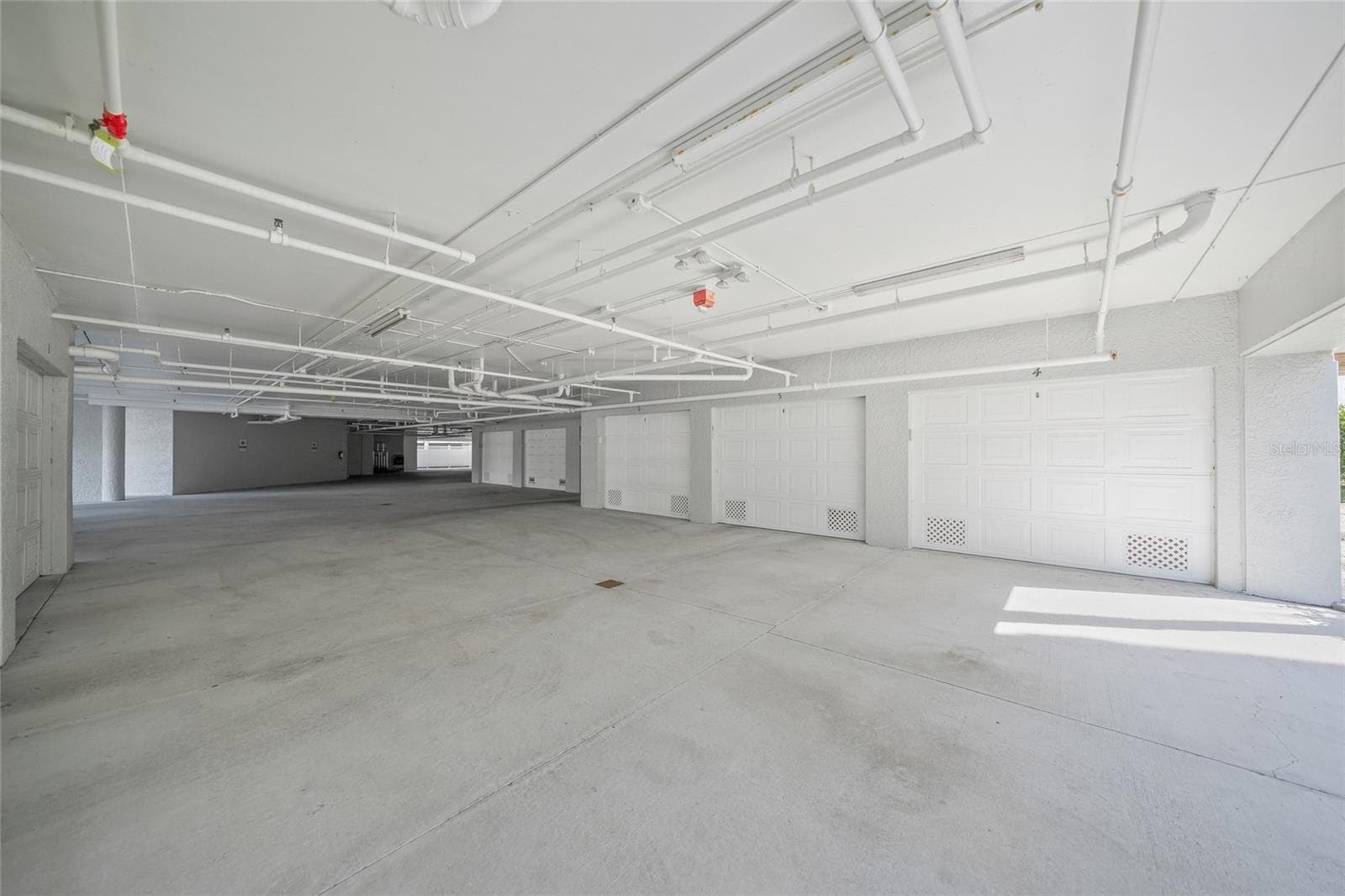 Condominium at 1260 DOLPHIN BAY WAY #403, SARASOTA, photo 46 of 76