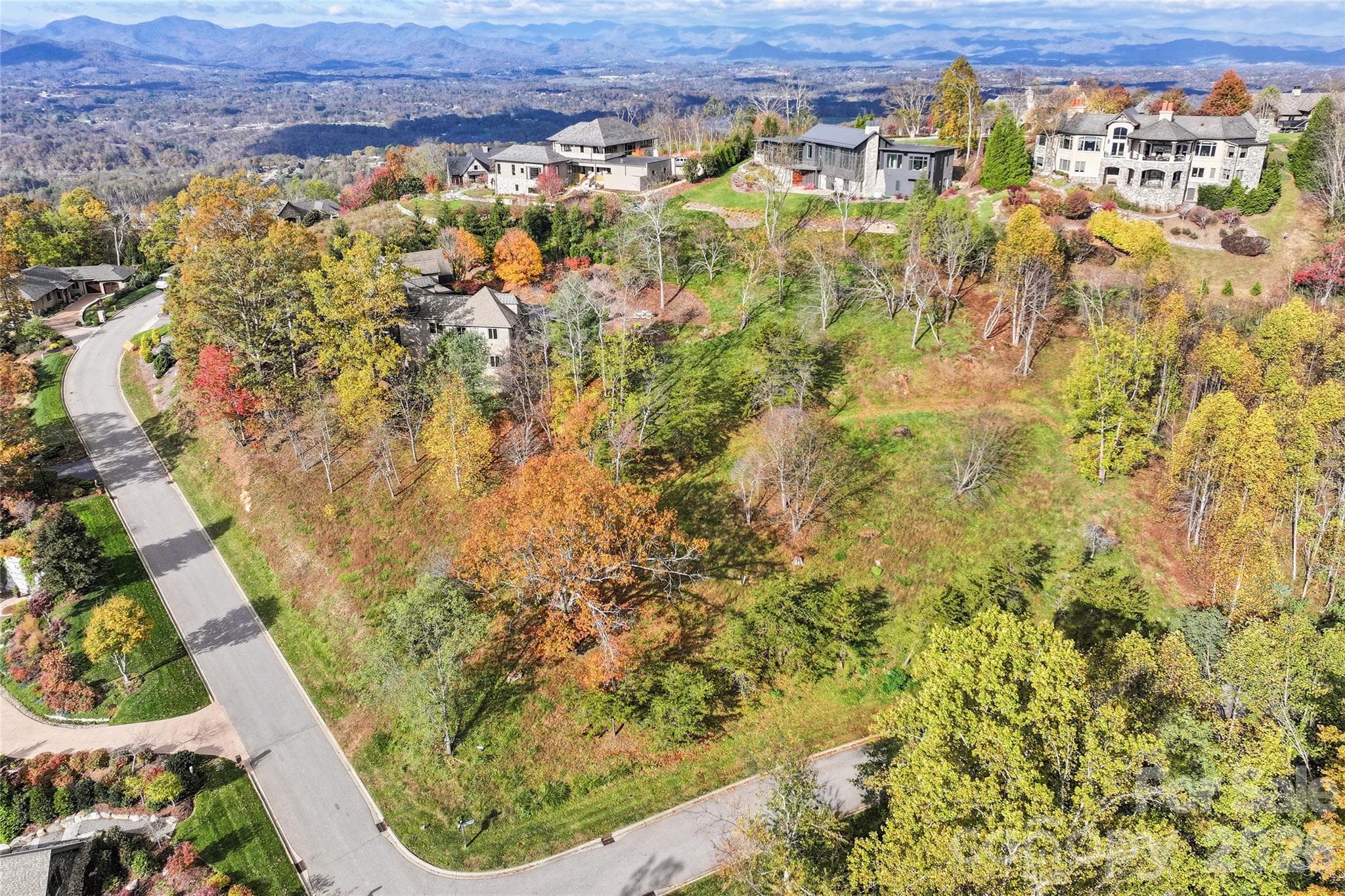 Lot at 43 Summit Tower Circle, Asheville, photo 3 of 17