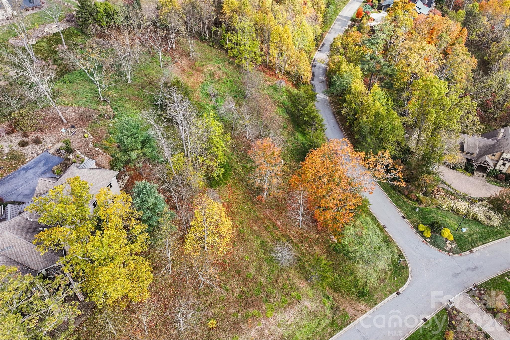 Lot at 43 Summit Tower Circle, Asheville, photo 6 of 17