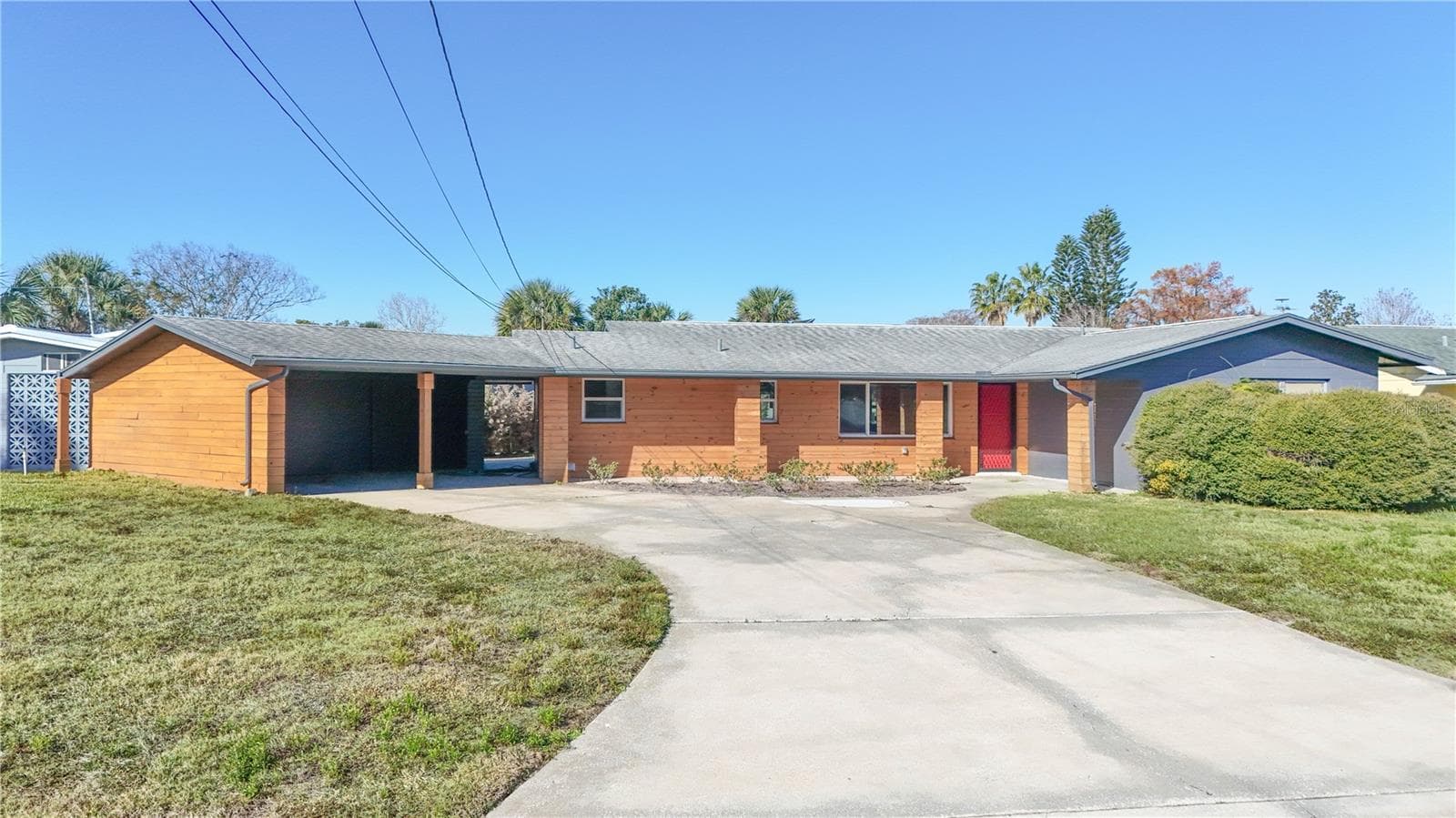 Single Family Residence at 1503 CANAL CT, TAVARES, photo 3 of 43