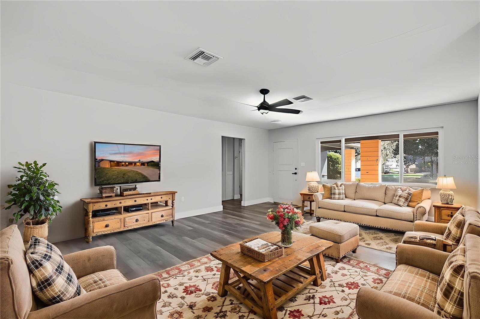 Virtually staged - 1503 CANAL CT, TAVARES