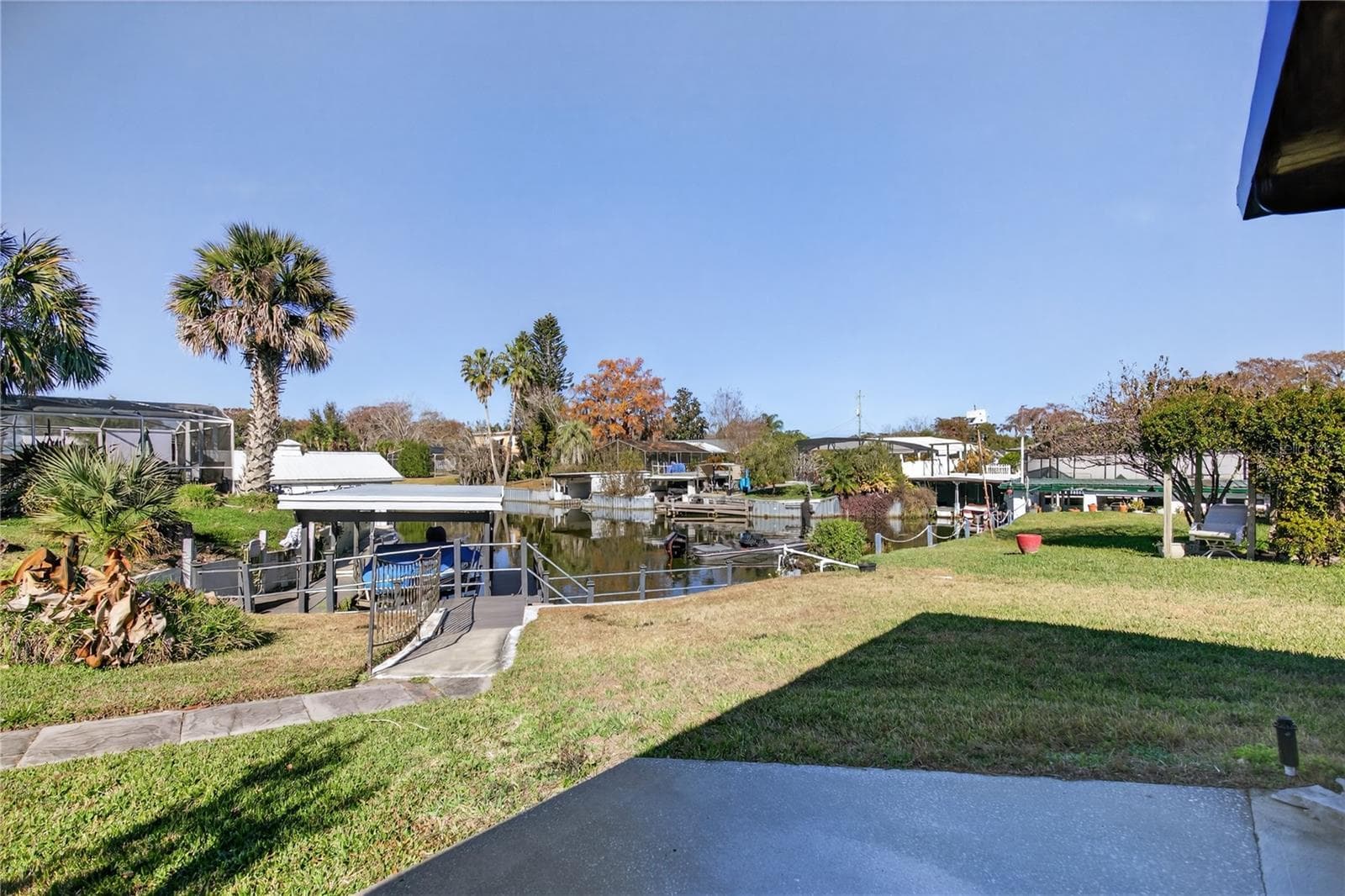 Single Family Residence at 1503 CANAL CT, TAVARES, photo 32 of 43