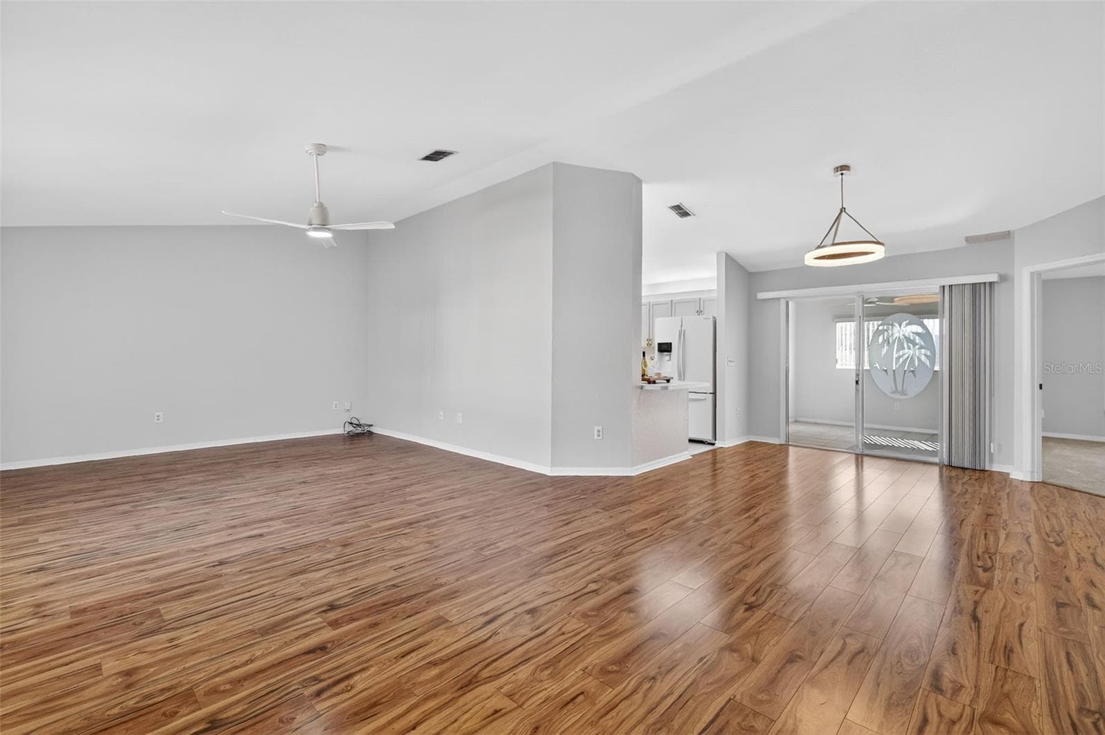 Single Family Residence at 9050 SE 135TH LOOP, SUMMERFIELD, photo 6 of 27