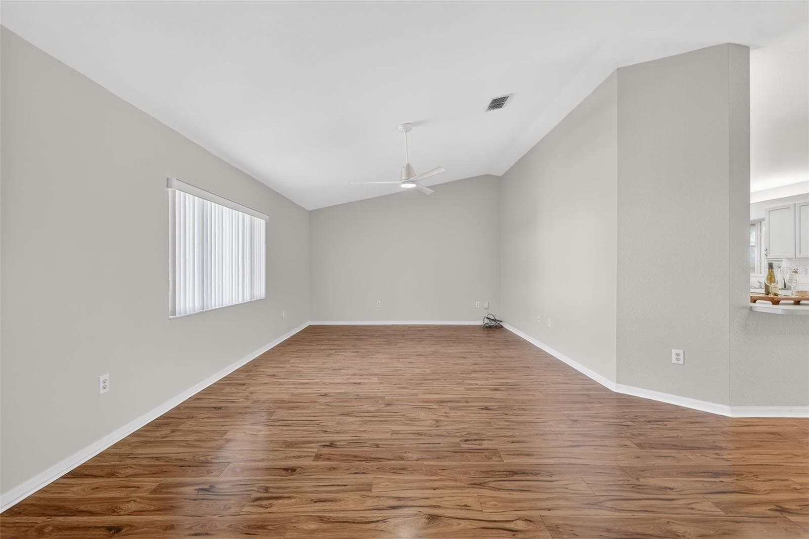 Single Family Residence at 9050 SE 135TH LOOP, SUMMERFIELD, photo 9 of 27