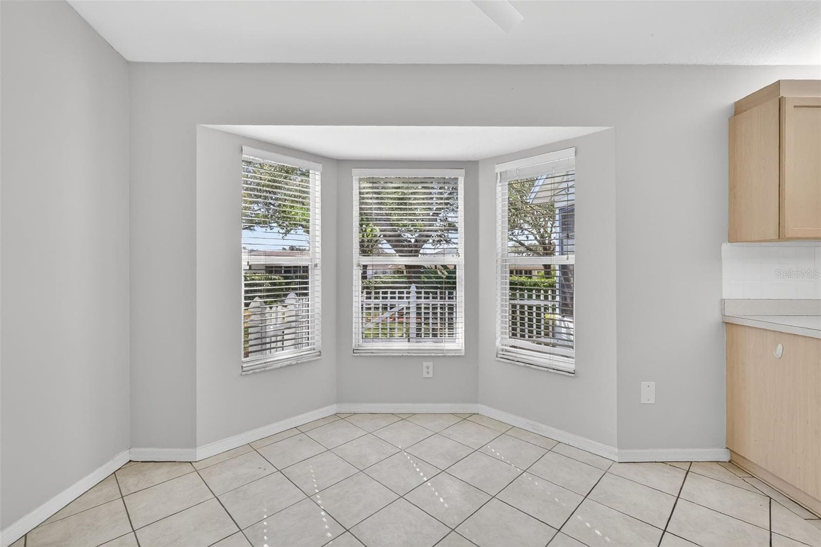 Single Family Residence at 9050 SE 135TH LOOP, SUMMERFIELD, photo 11 of 27