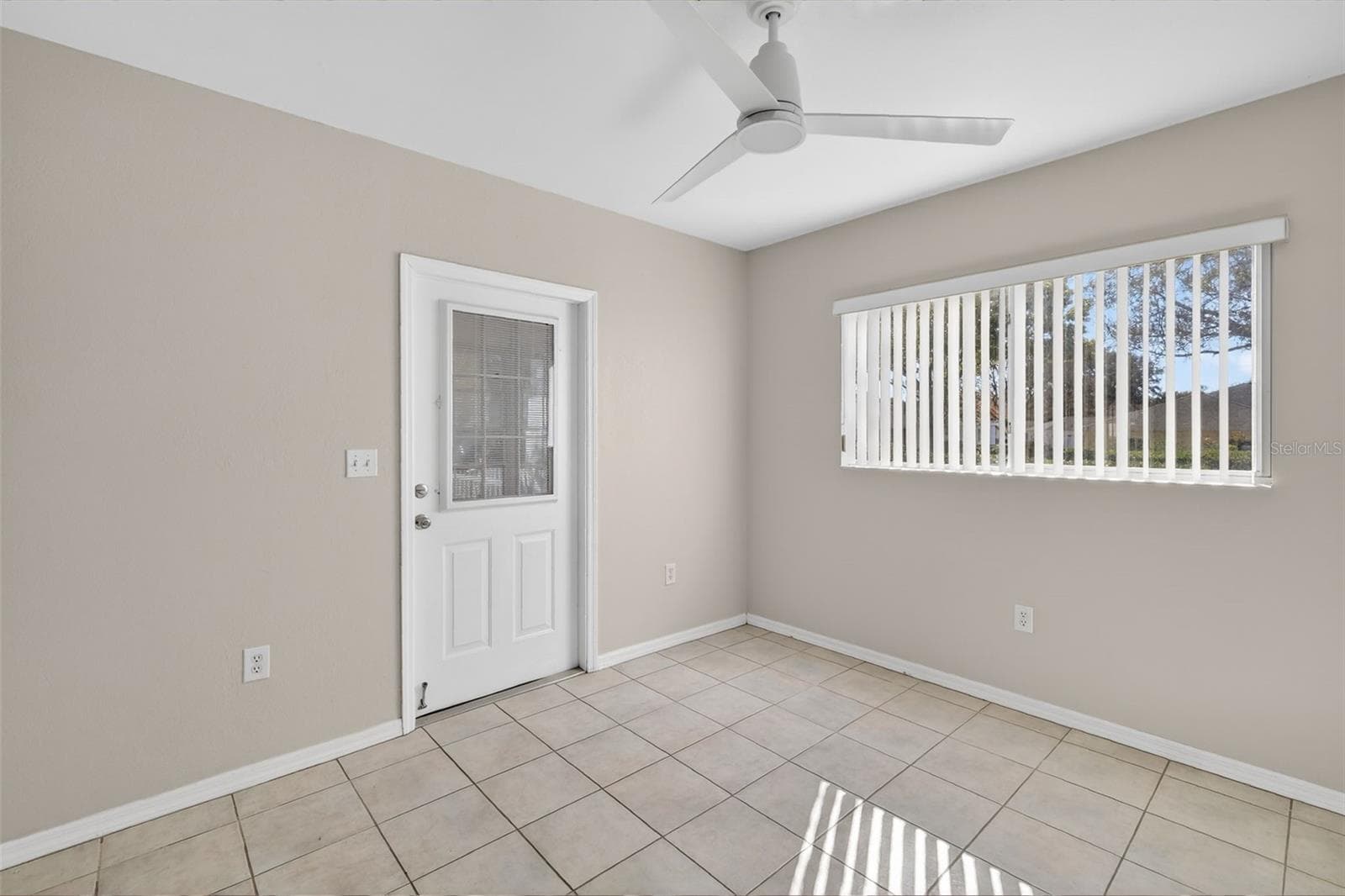 Enclosed lanai - 9050 SE 135TH LOOP, SUMMERFIELD