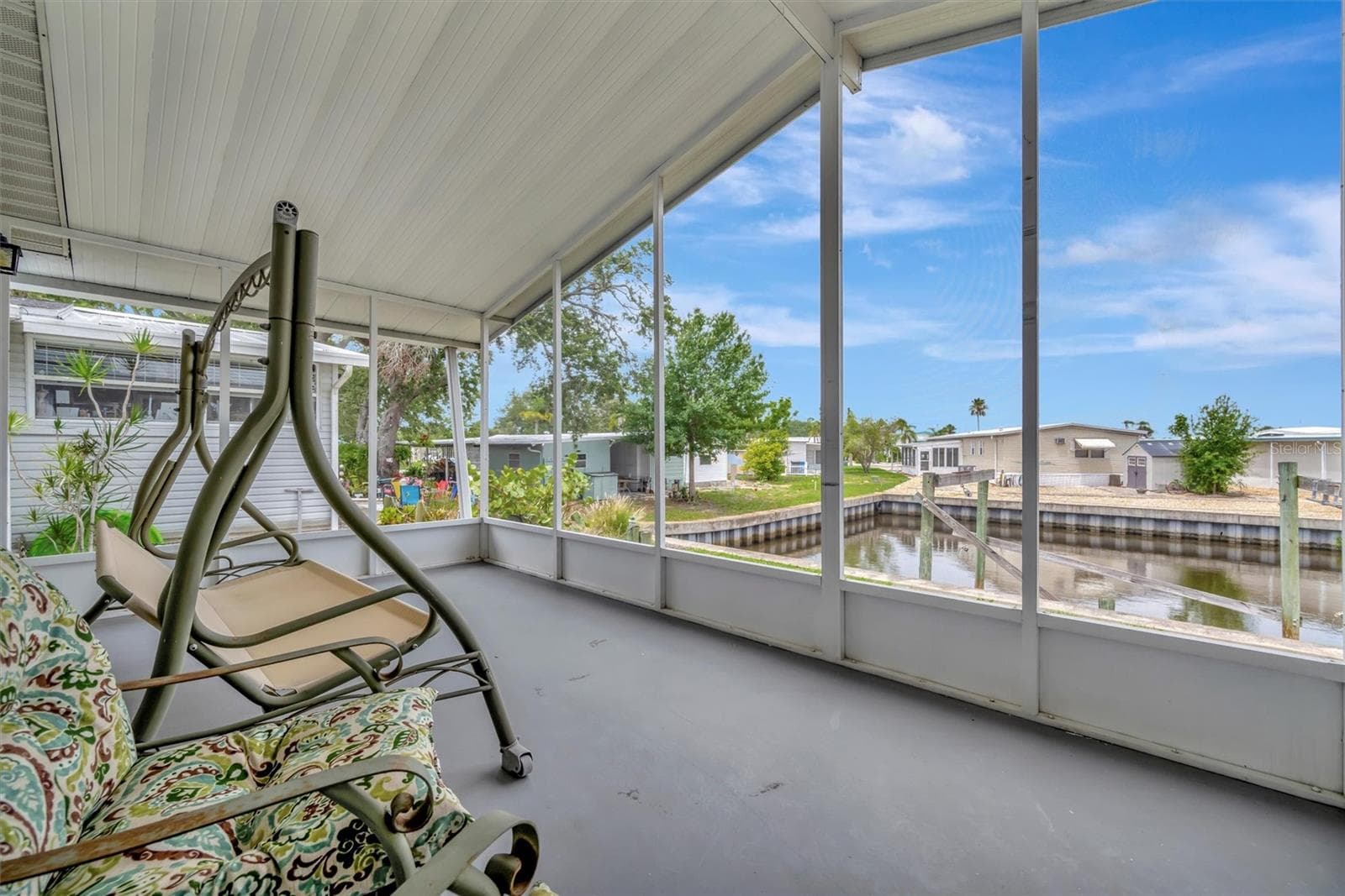 Manufactured Home at 106 N SAINT GEORGE CIR, APOLLO BEACH, photo 25 of 45