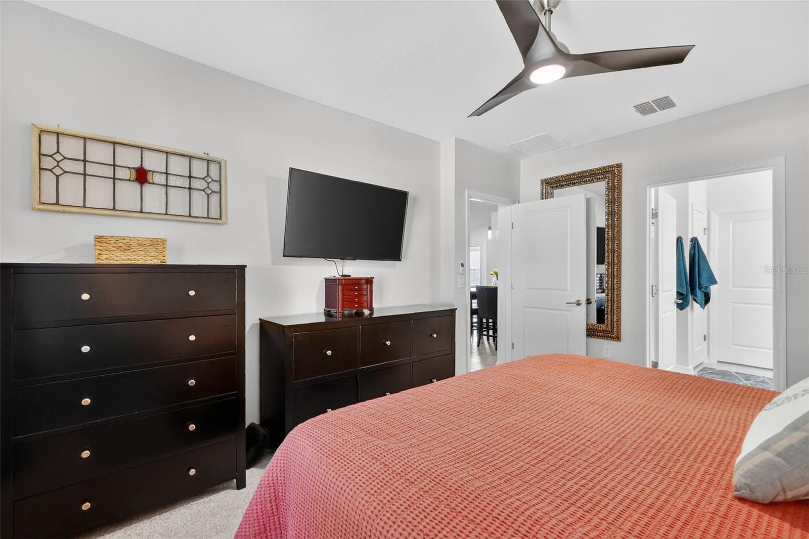 Single Family Residence at 33692 SKY BLOSSOM CIR, LEESBURG, photo 17 of 38