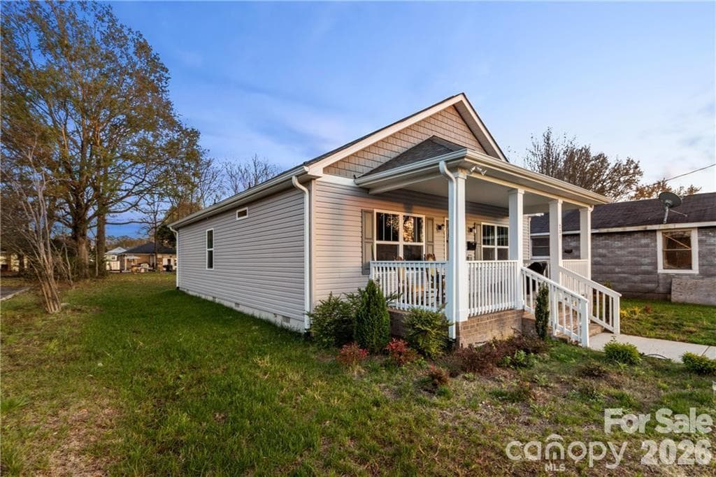Single Family Residence at Rock Hill, photo 2 of 11