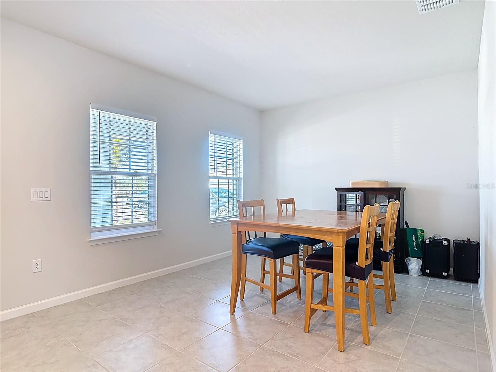 Single Family Residence at 121 EAGLE HARBOR WAY, DAYTONA BEACH, photo 9 of 51